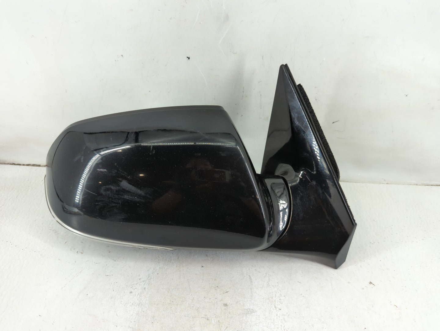 2014 Hyundai Santa Fe Passenger Side View Mirror - Right Door Mirror OEM Used - Oemusedautoparts1.com