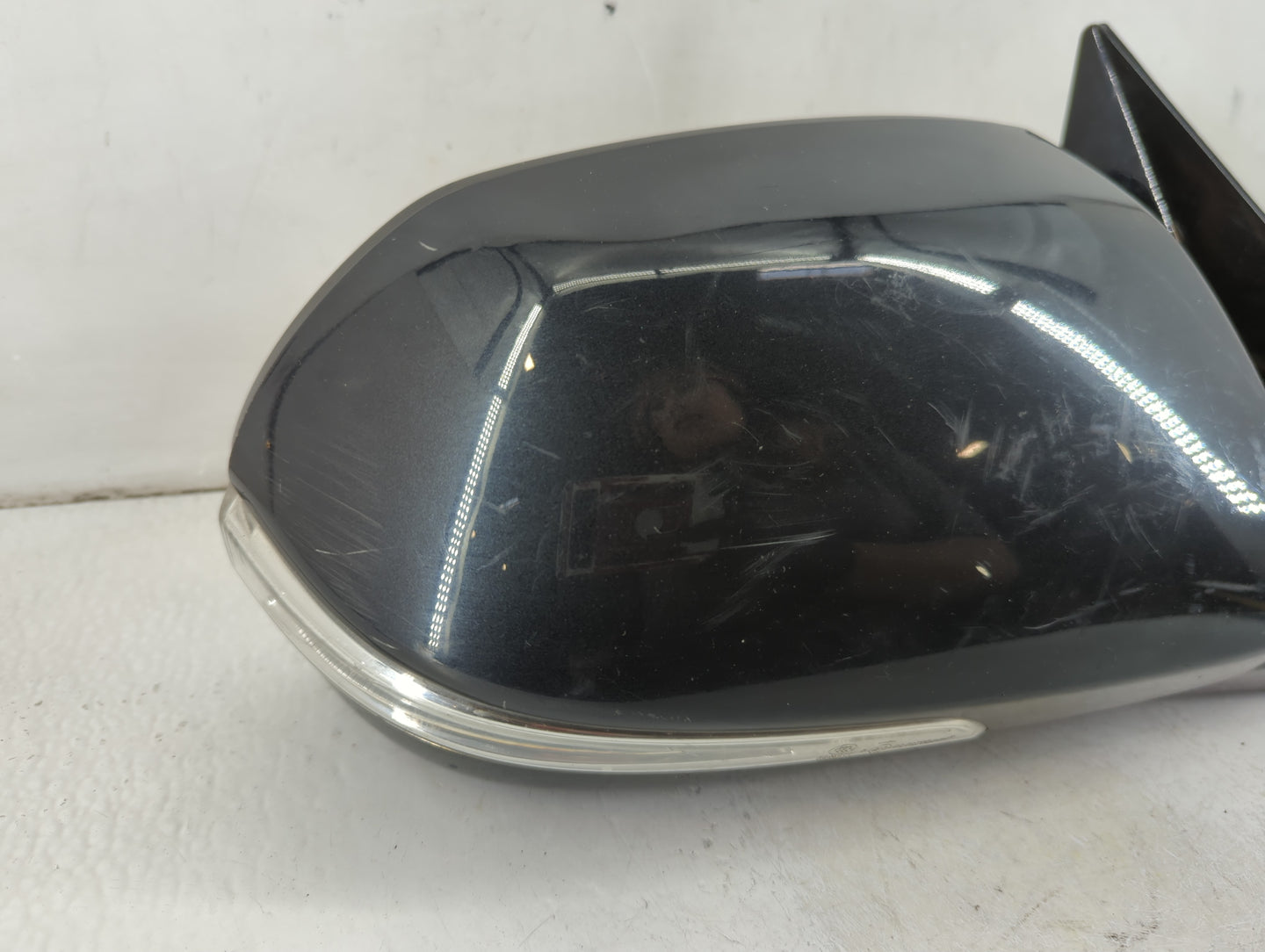 2014-2018 Hyundai Santa Fe Passenger Side View Mirror - Right Door Mirror OEM Used - Oemusedautoparts1.com