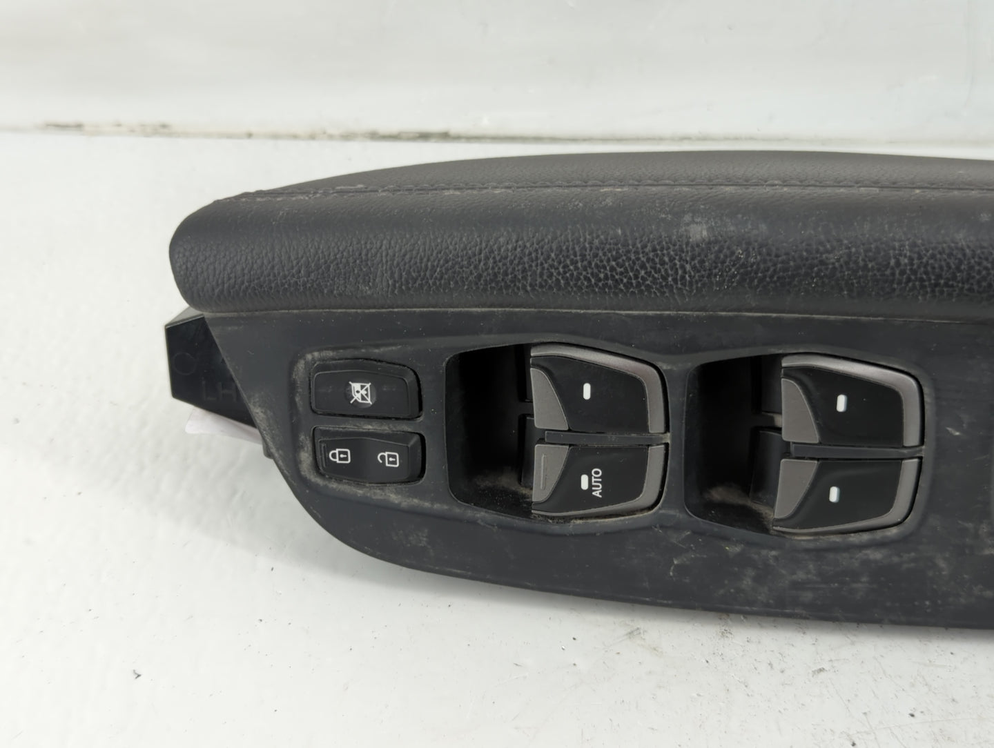 2013-2016 Hyundai Santa Fe Master Power Window Switch Replacement Driver Side Left P/N:93570-2W000 Fits Fits 2013 2014 2016 