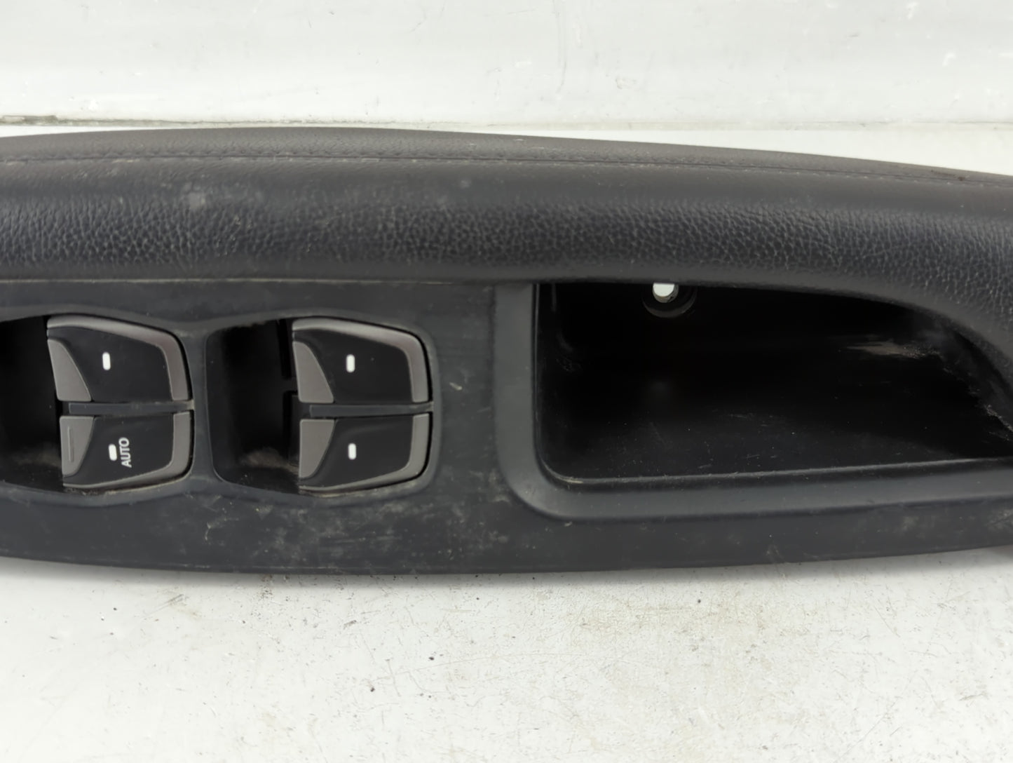 2013-2016 Hyundai Santa Fe Master Power Window Switch Replacement Driver Side Left P/N:93570-2W000 Fits Fits 2013 2014 2016 