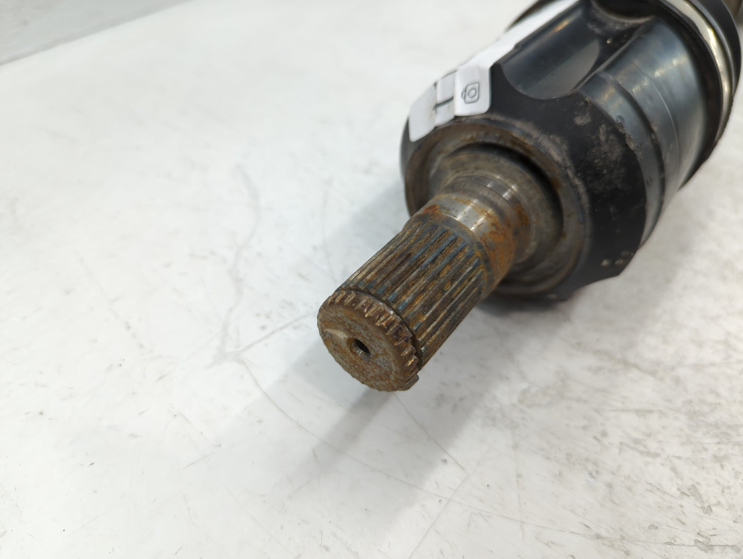 2013-2016 Hyundai Santa Fe Axle Shaft Front Driver Cv C/v - Oemusedautoparts1.com
