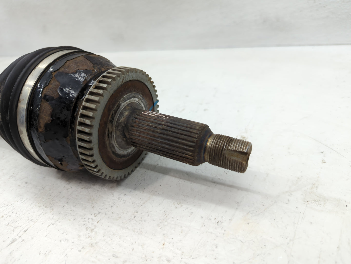 2013-2016 Hyundai Santa Fe Axle Shaft Front Driver Cv C/v - Oemusedautoparts1.com