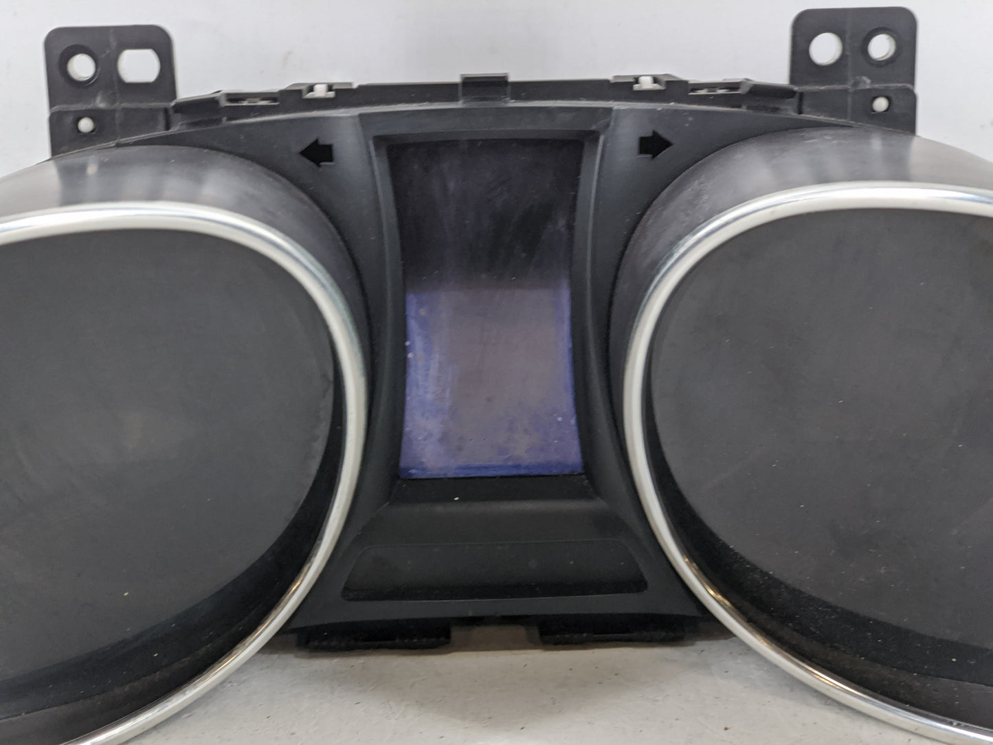 2014 Hyundai Santa Fe Instrument Cluster Speedometer Gauges P/N:94011-B8051 Fits OEM Used Auto Parts - Oemusedautoparts1.com