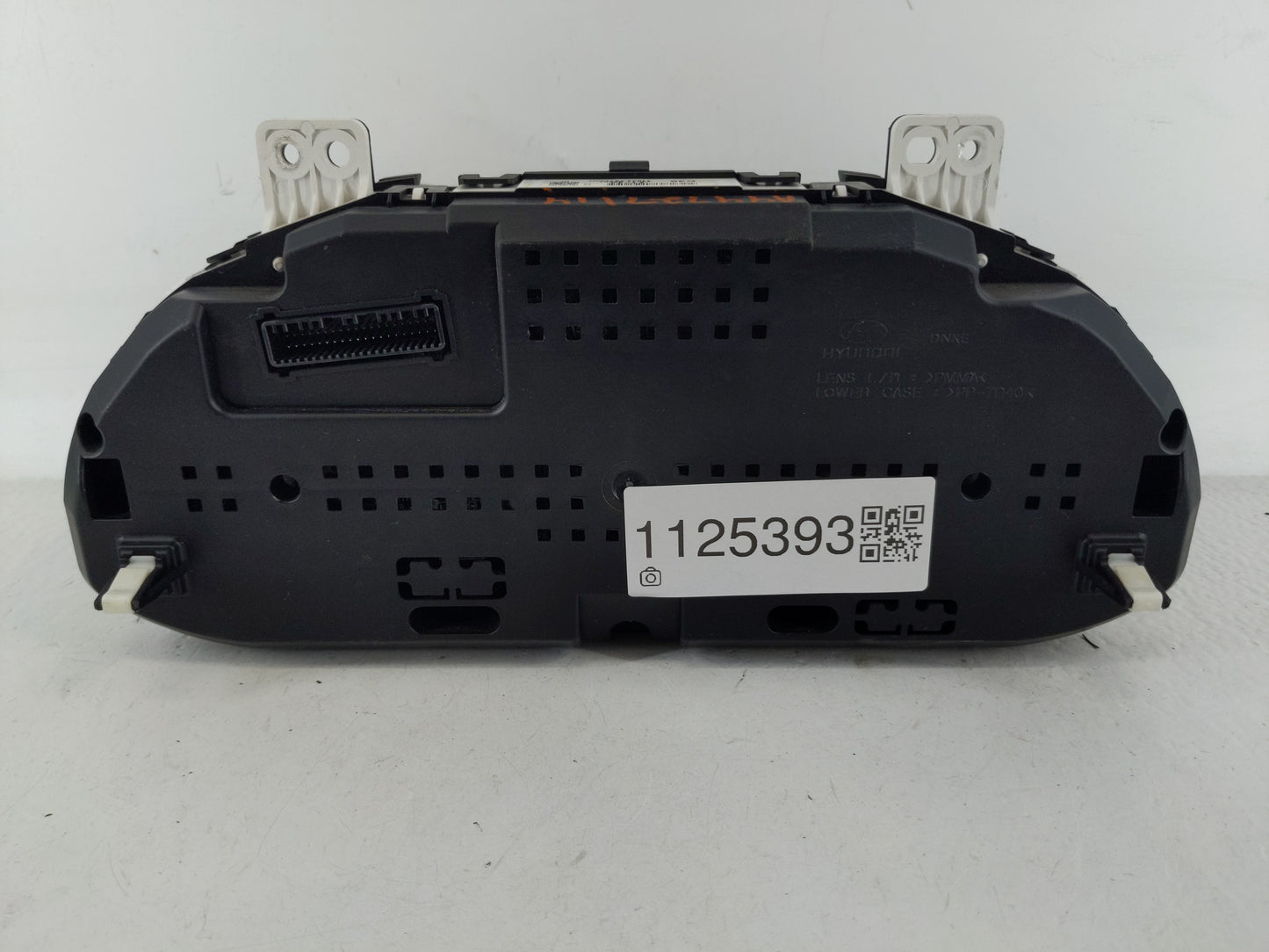 2014 Hyundai Santa Fe Instrument Cluster Speedometer Gauges P/N:94011-B8051 Fits OEM Used Auto Parts - Oemusedautoparts1.com