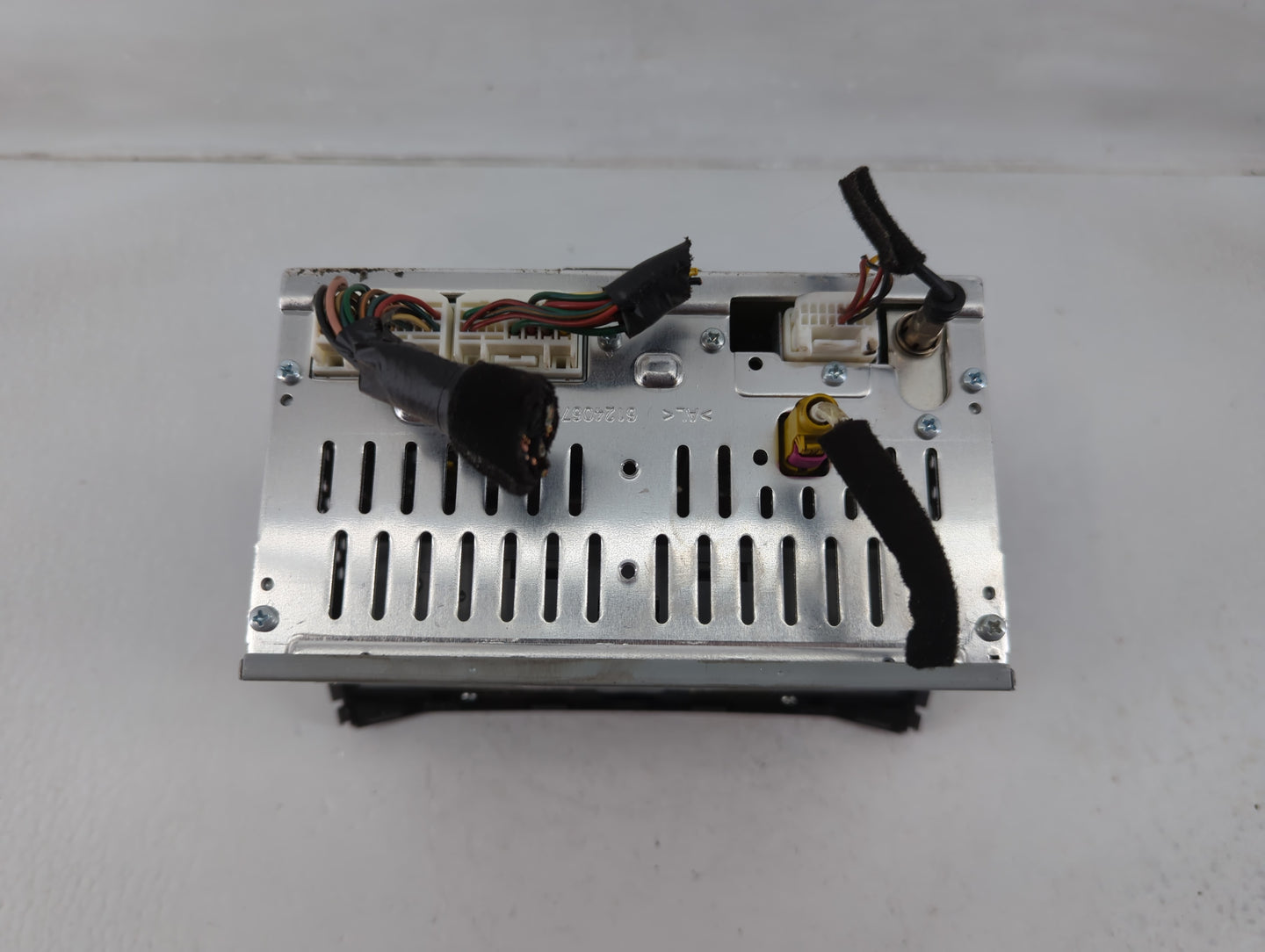 2013-2018 Hyundai Santa Fe Radio AM FM Cd Player Receiver Replacement P/N:96180-B89514X 96560B81034X Fits OEM Used Auto Part