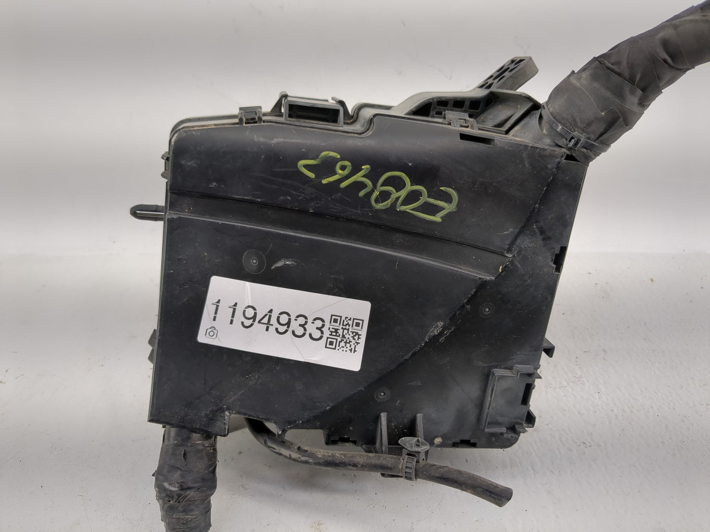 2014 Hyundai Santa Fe Fusebox Fuse Box Panel Relay Module P/N:18790-01316 Fits OEM Used Auto Parts - Oemusedautoparts1.com