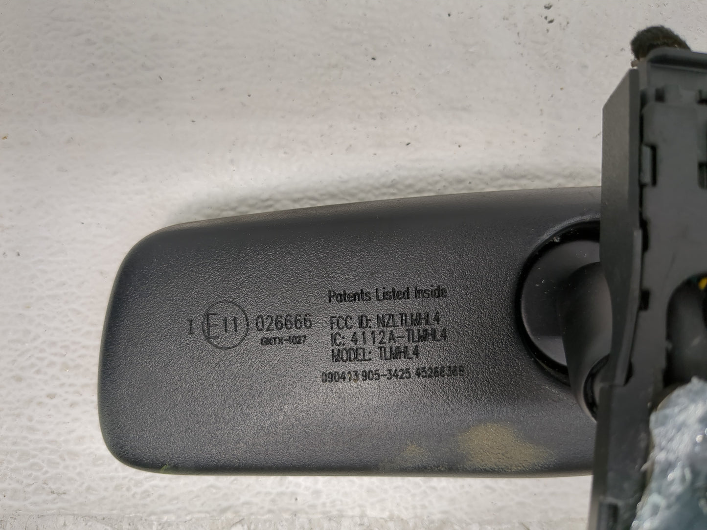 2013-2020 Hyundai Santa Fe Interior Rear View Mirror Replacement OEM P/N:E11026666 Fits OEM Used Auto Parts - Oemusedautopar