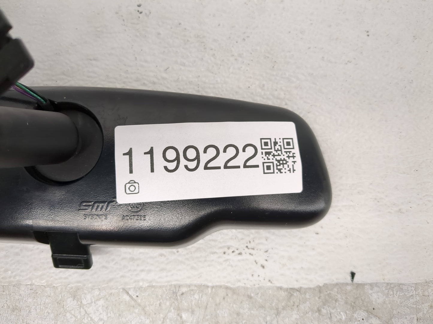 2013-2020 Hyundai Santa Fe Interior Rear View Mirror Replacement OEM Fits OEM Used Auto Parts - Oemusedautoparts1.com