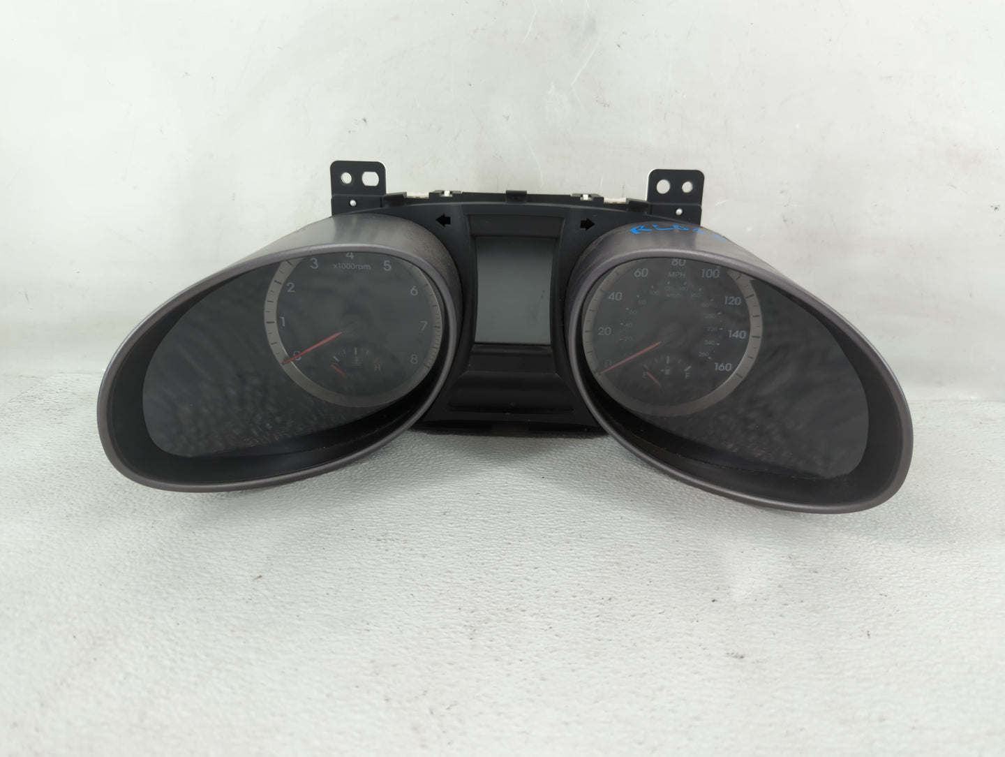 2013-2014 Hyundai Santa Fe Instrument Cluster Speedometer Gauges P/N:TN157560-1019 P265Z001 Fits Fits 2013 2014 OEM Used Aut