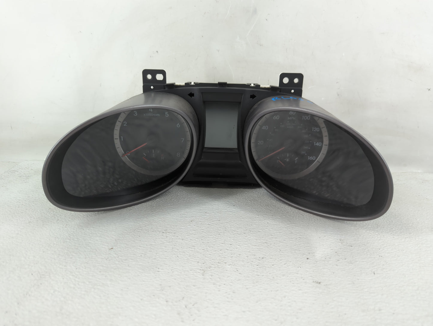 2013-2014 Hyundai Santa Fe Instrument Cluster Speedometer Gauges P/N:TN157560-1019 P265Z001 Fits Fits 2013 2014 OEM Used Aut