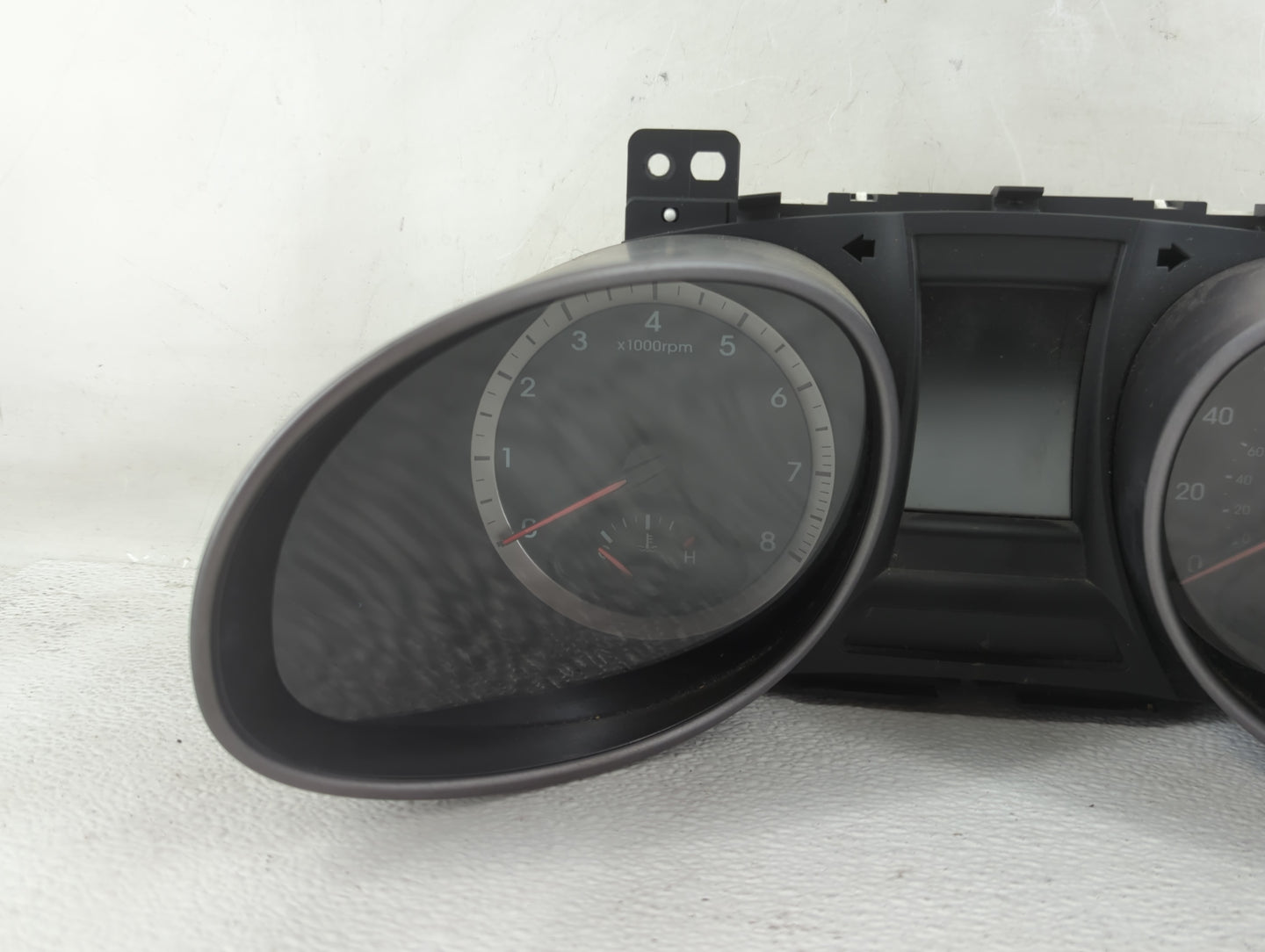 2013-2014 Hyundai Santa Fe Instrument Cluster Speedometer Gauges P/N:TN157560-1019 P265Z001 Fits Fits 2013 2014 OEM Used Aut