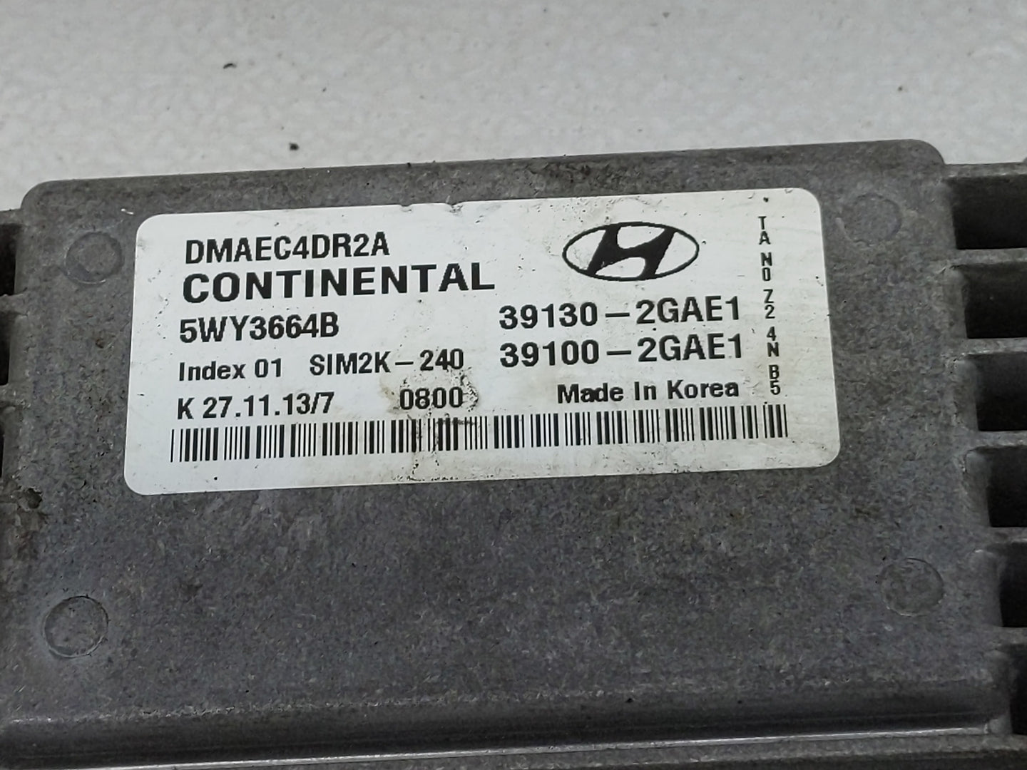 2014 Hyundai Santa Fe PCM Engine Control Computer ECU ECM PCU OEM P/N:39100-2GAE1 39130-2GAE1 Fits OEM Used Auto Parts - Oem