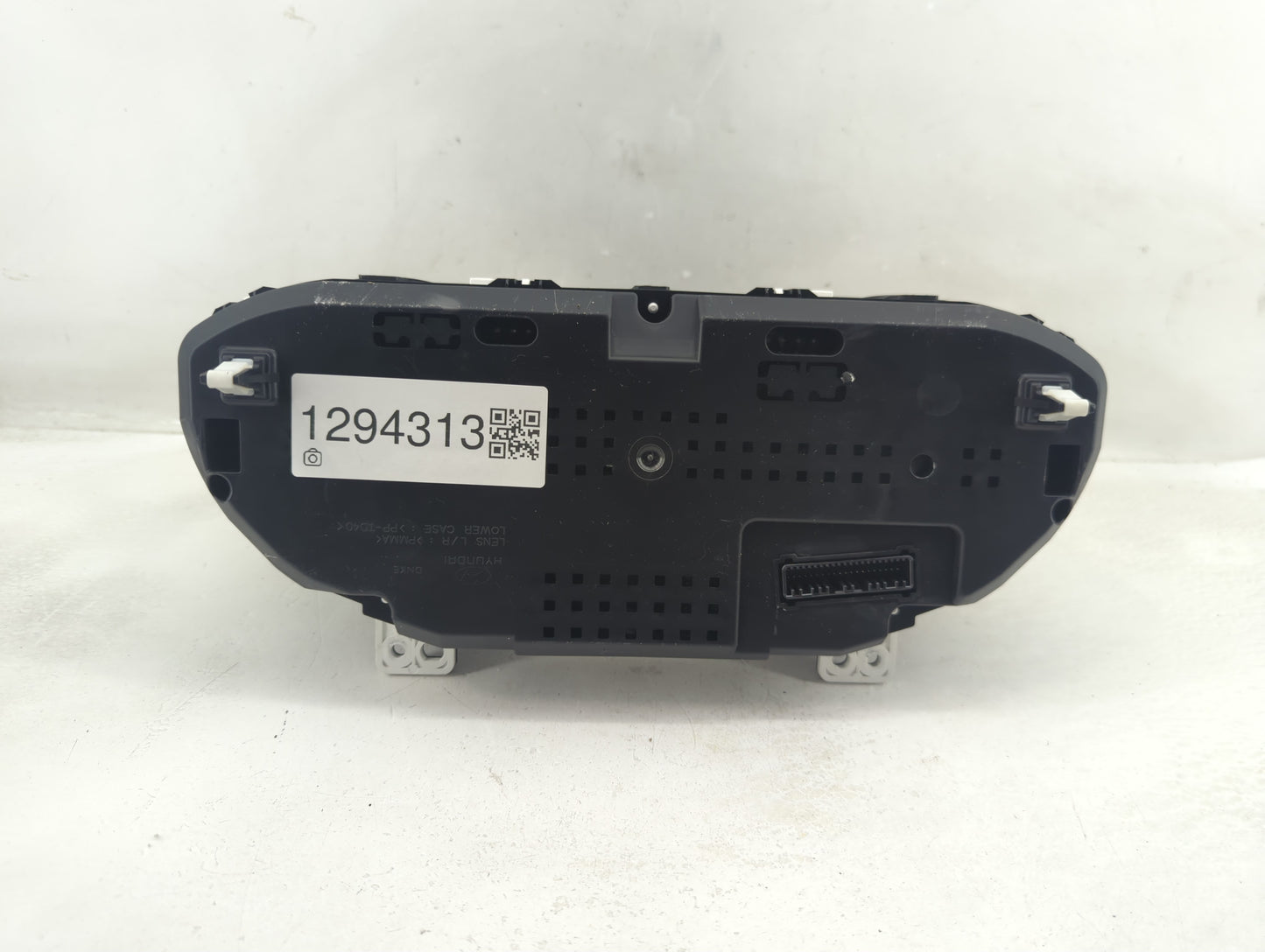 2014 Hyundai Santa Fe Instrument Cluster Speedometer Gauges P/N:11002-791700H 94011-B8051 Fits OEM Used Auto Parts - Oemused