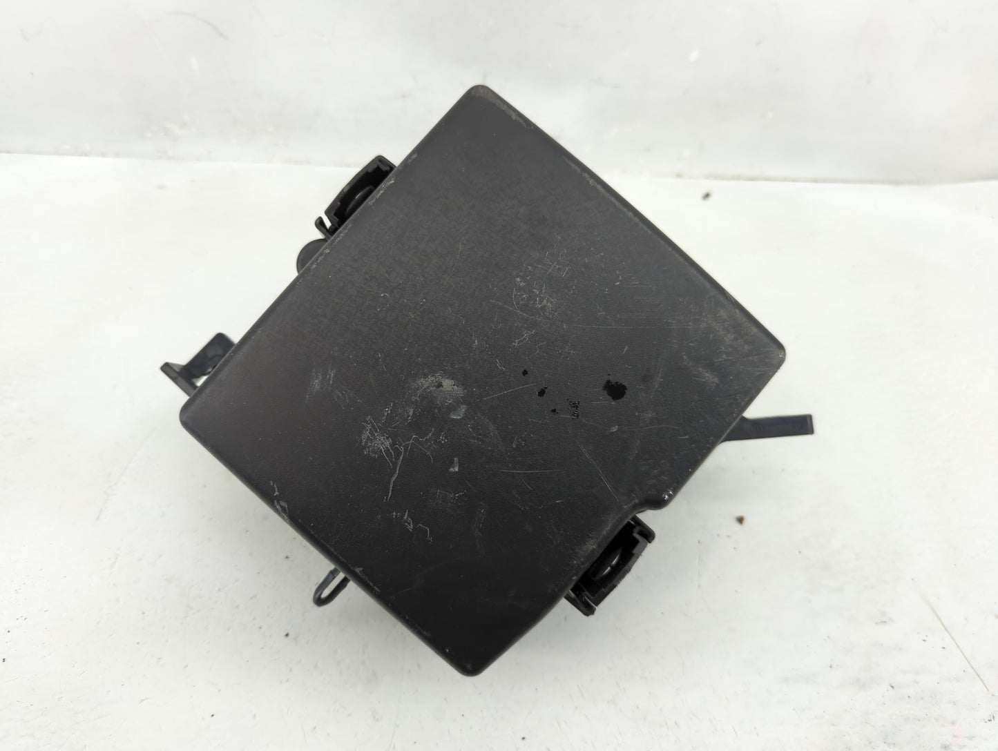 2013-2016 Hyundai Santa Fe Fusebox Fuse Box Panel Relay Module P/N:N91210-B8561 Fits Fits 2013 2014 2015 2016 OEM Used Auto 