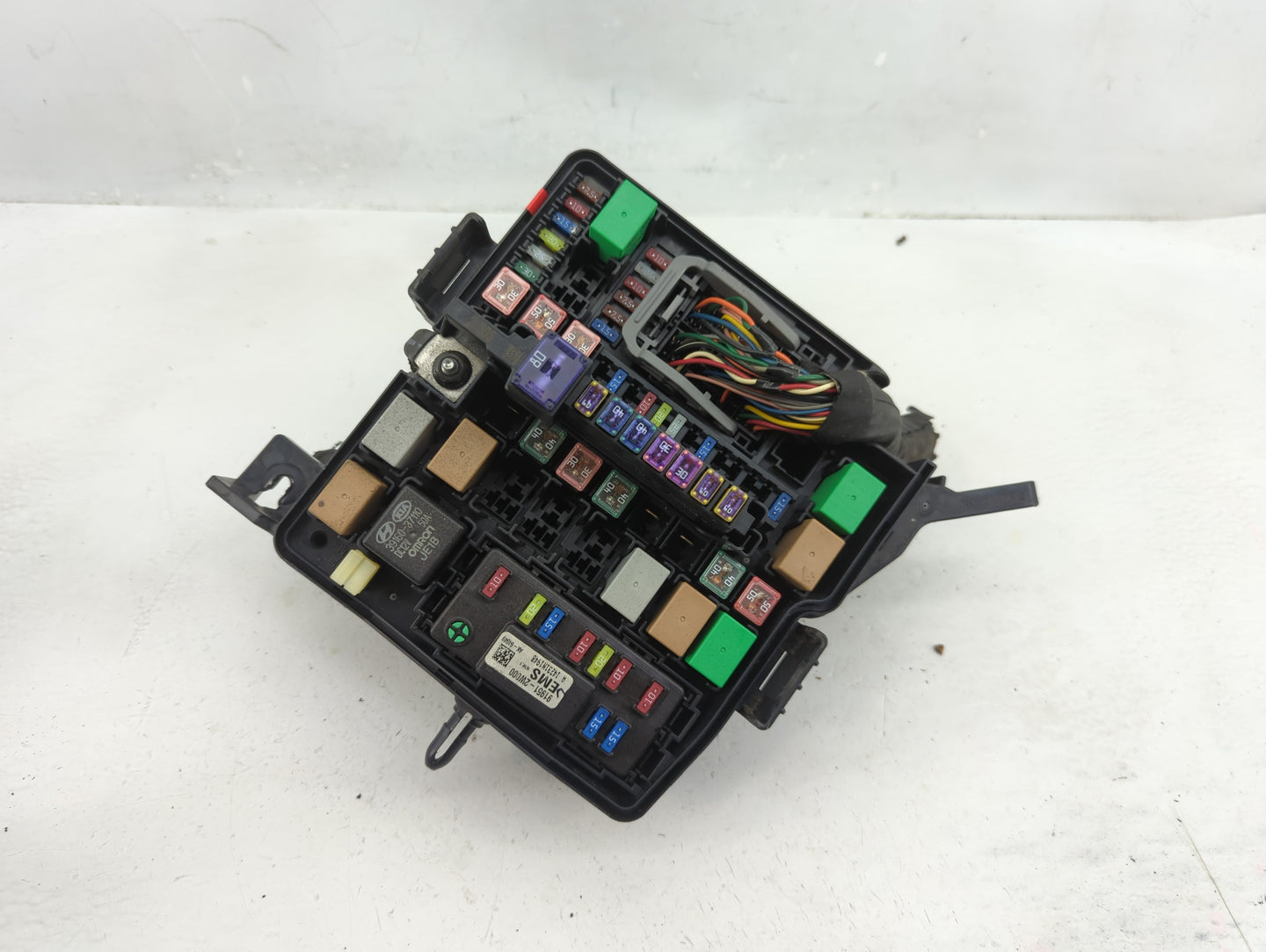 2013-2016 Hyundai Santa Fe Fusebox Fuse Box Panel Relay Module P/N:N91210-B8561 Fits Fits 2013 2014 2015 2016 OEM Used Auto 