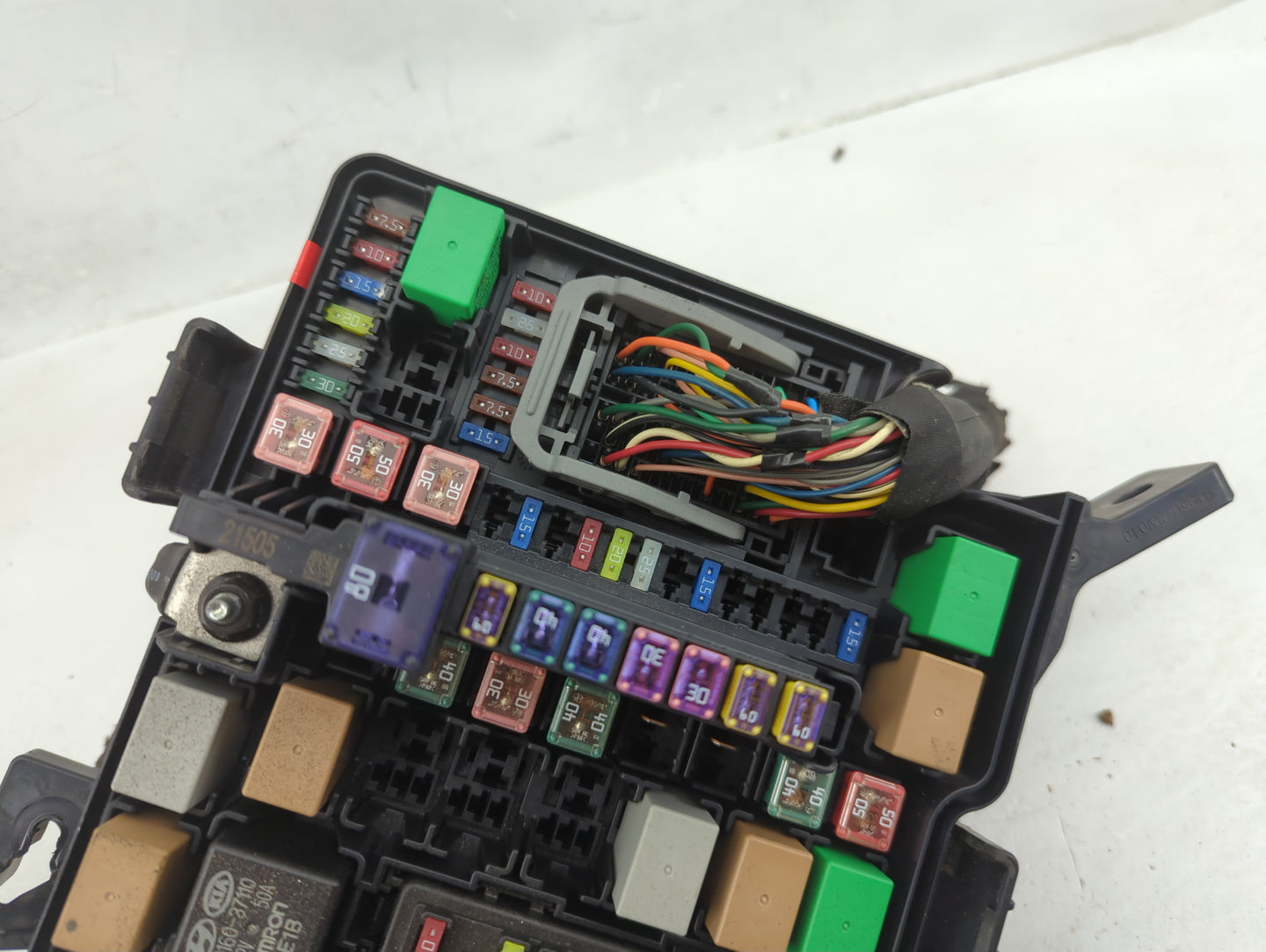 2013-2016 Hyundai Santa Fe Fusebox Fuse Box Panel Relay Module P/N:N91210-B8561 Fits Fits 2013 2014 2015 2016 OEM Used Auto 