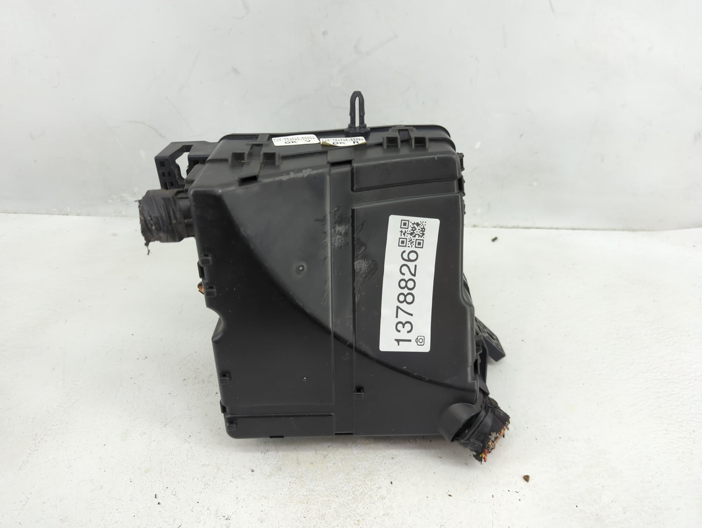 2013-2016 Hyundai Santa Fe Fusebox Fuse Box Panel Relay Module P/N:N91210-B8561 Fits Fits 2013 2014 2015 2016 OEM Used Auto 