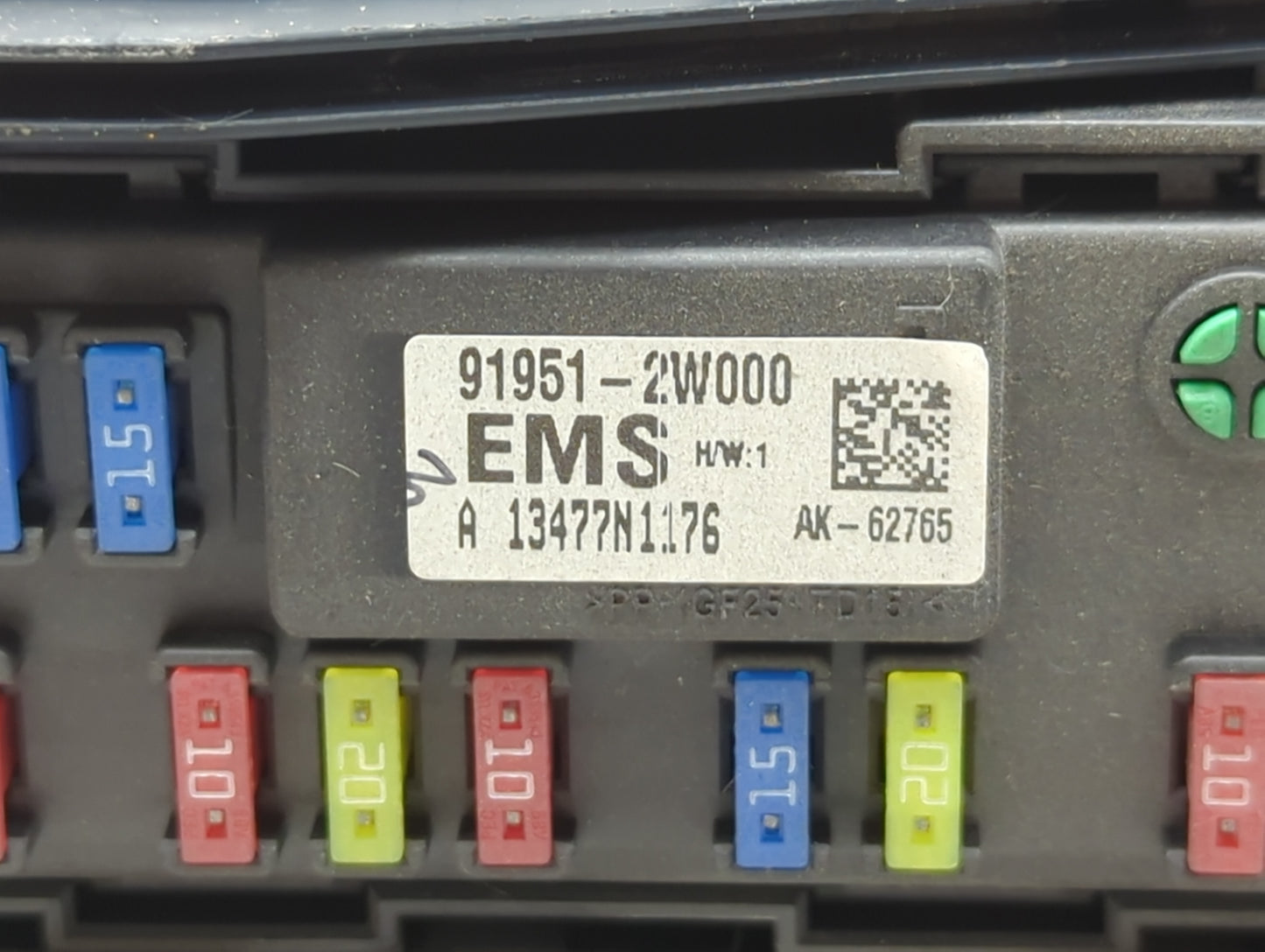 2014 Hyundai Santa Fe Fusebox Fuse Box Panel Relay Module P/N:91951-2W000 Fits OEM Used Auto Parts - Oemusedautoparts1.com