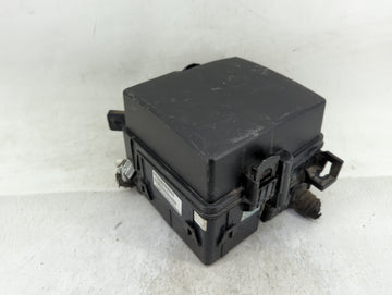 2014 Hyundai Santa Fe Fusebox Fuse Box Panel Relay Module Fits OEM Used Auto Parts - Oemusedautoparts1.com