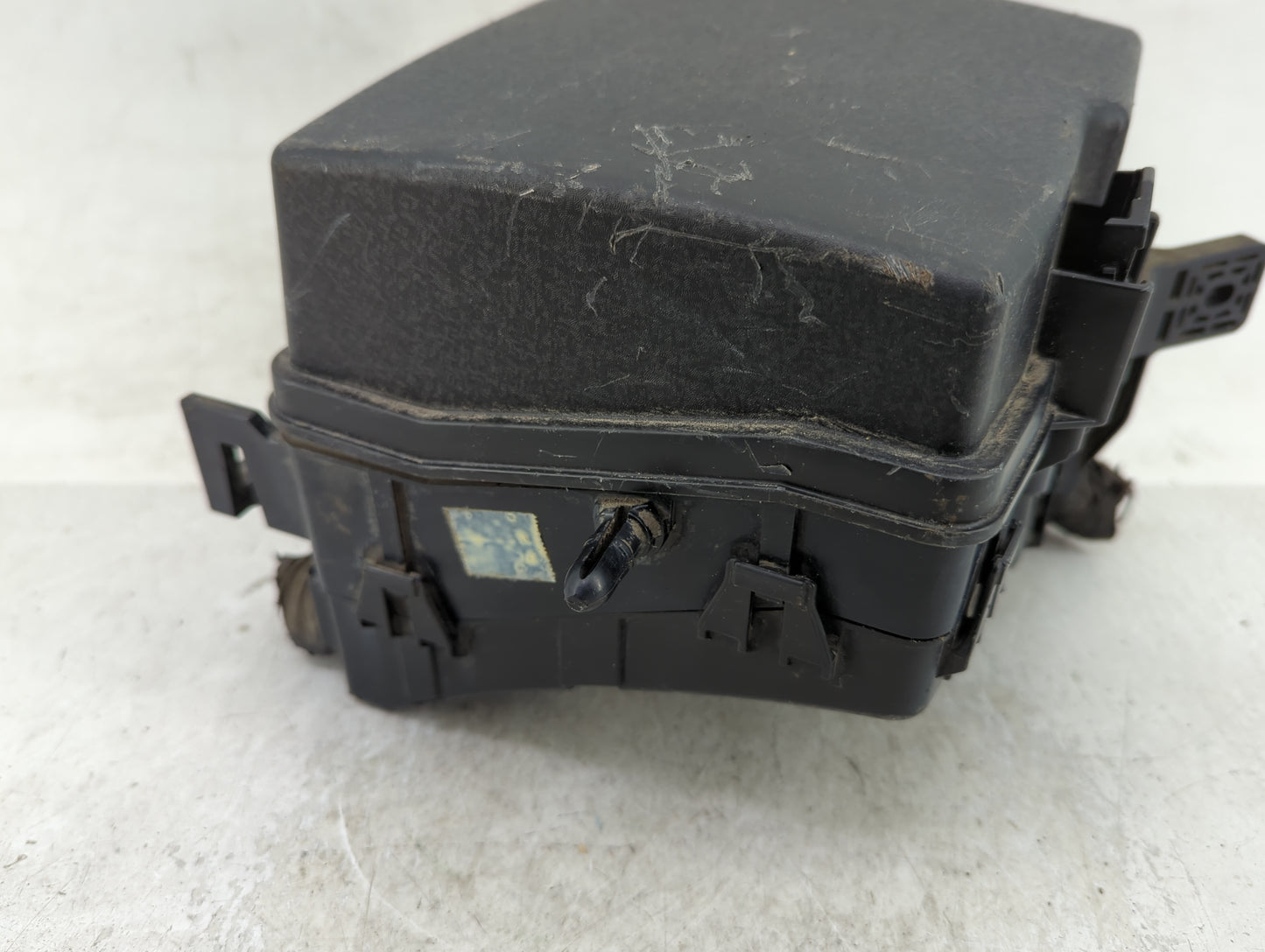 2014 Hyundai Santa Fe Fusebox Fuse Box Panel Relay Module Fits OEM Used Auto Parts - Oemusedautoparts1.com