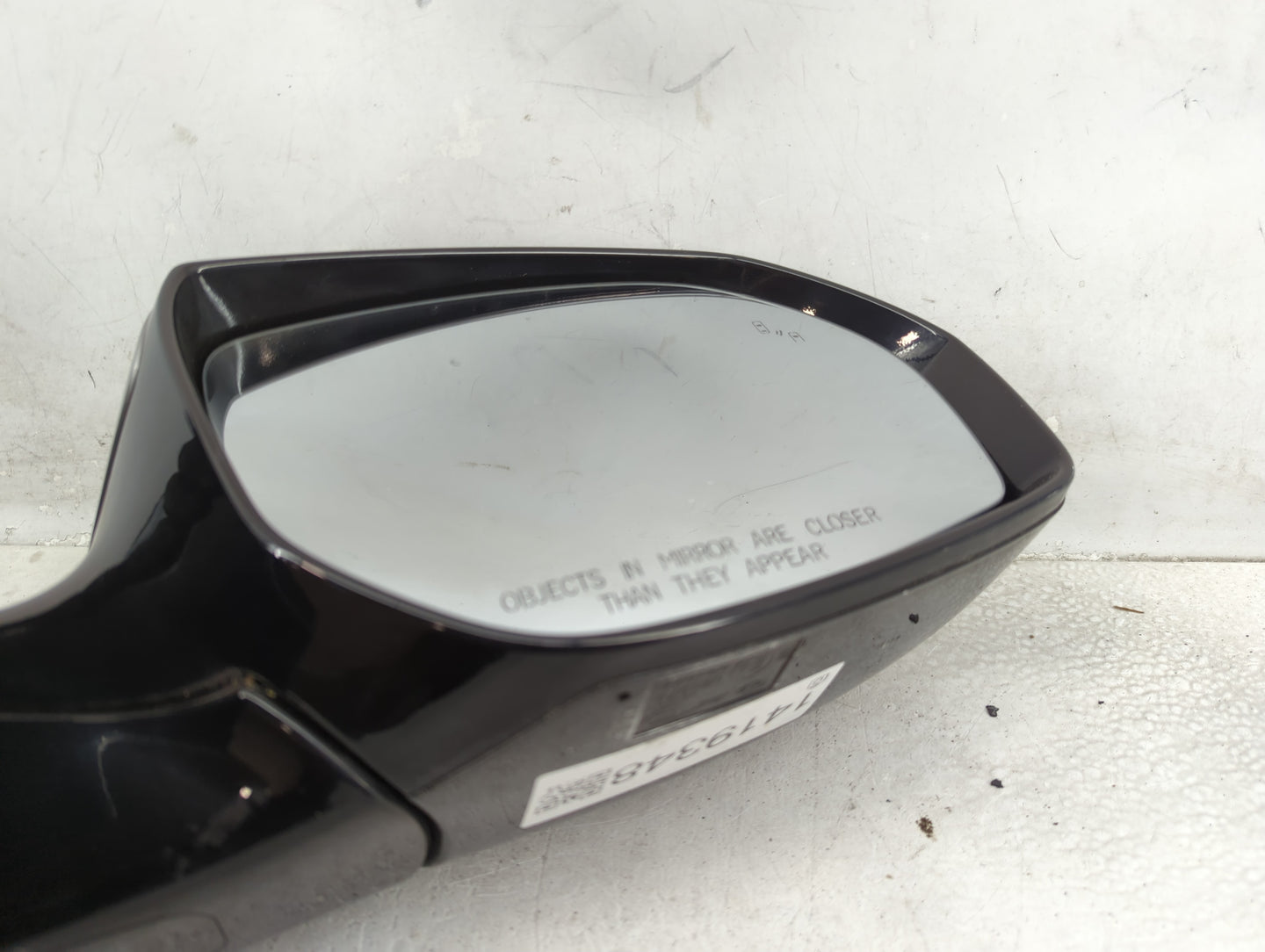 2014 Hyundai Santa Fe Passenger Side View Mirror - Right Door Mirror OEM Used - Oemusedautoparts1.com