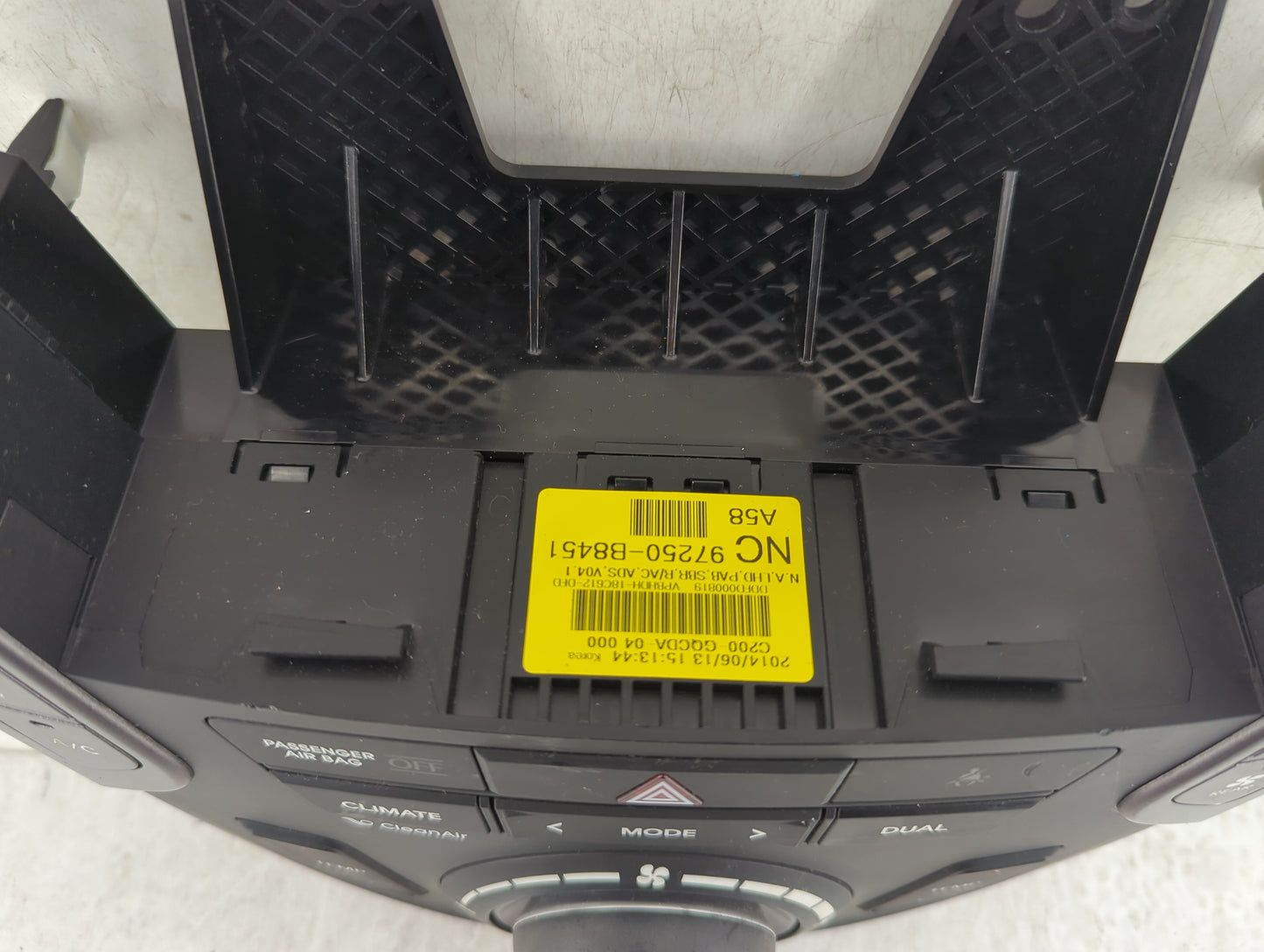 2013-2016 Hyundai Santa Fe Climate Control Module Temperature AC/Heater Replacement P/N:97250-BB451 97250-2WXXX Fits OEM Use