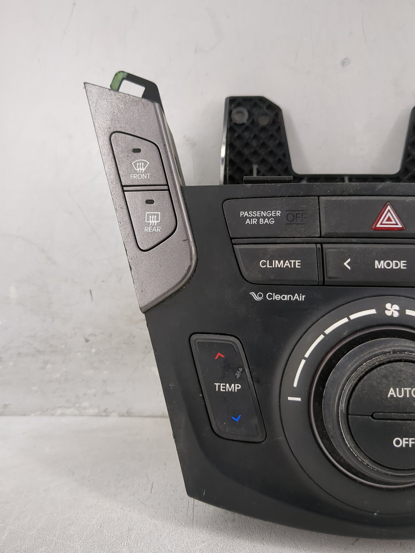2013-2016 Hyundai Santa Fe Climate Control Module Temperature AC/Heater Replacement Fits Fits 2013 2014 2015 2016 OEM Used A
