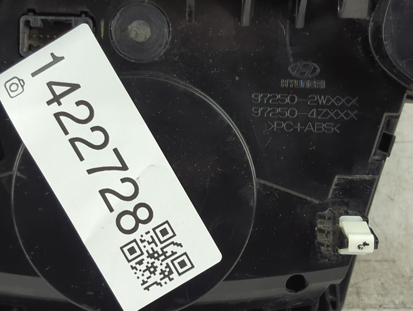 2013-2016 Hyundai Santa Fe Climate Control Module Temperature AC/Heater Replacement P/N:97250-B8451 97250-4ZXXX Fits OEM Use