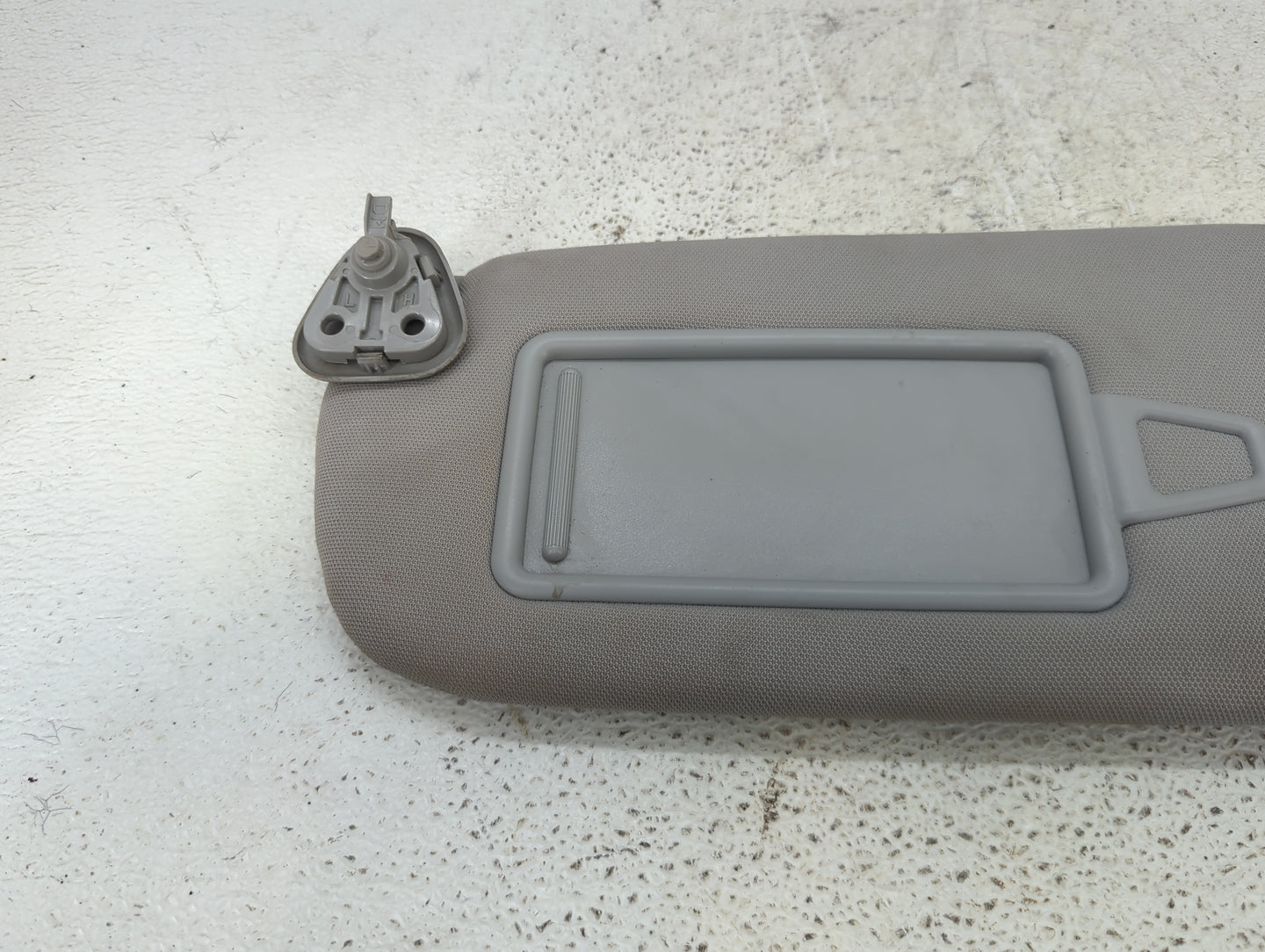 2013-2019 Hyundai Santa Fe Sun Visor Shade Replacement Driver Left Mirror Fits Fits 2013 2014 2015 2016 2017 2018 2019 OEM U