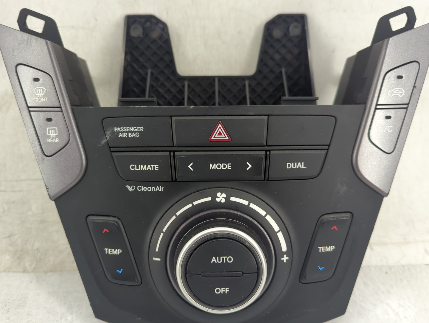 2013-2016 Hyundai Santa Fe Climate Control Module Temperature AC/Heater Replacement P/N:97250-4Z400 Fits Fits 2013 2014 2015