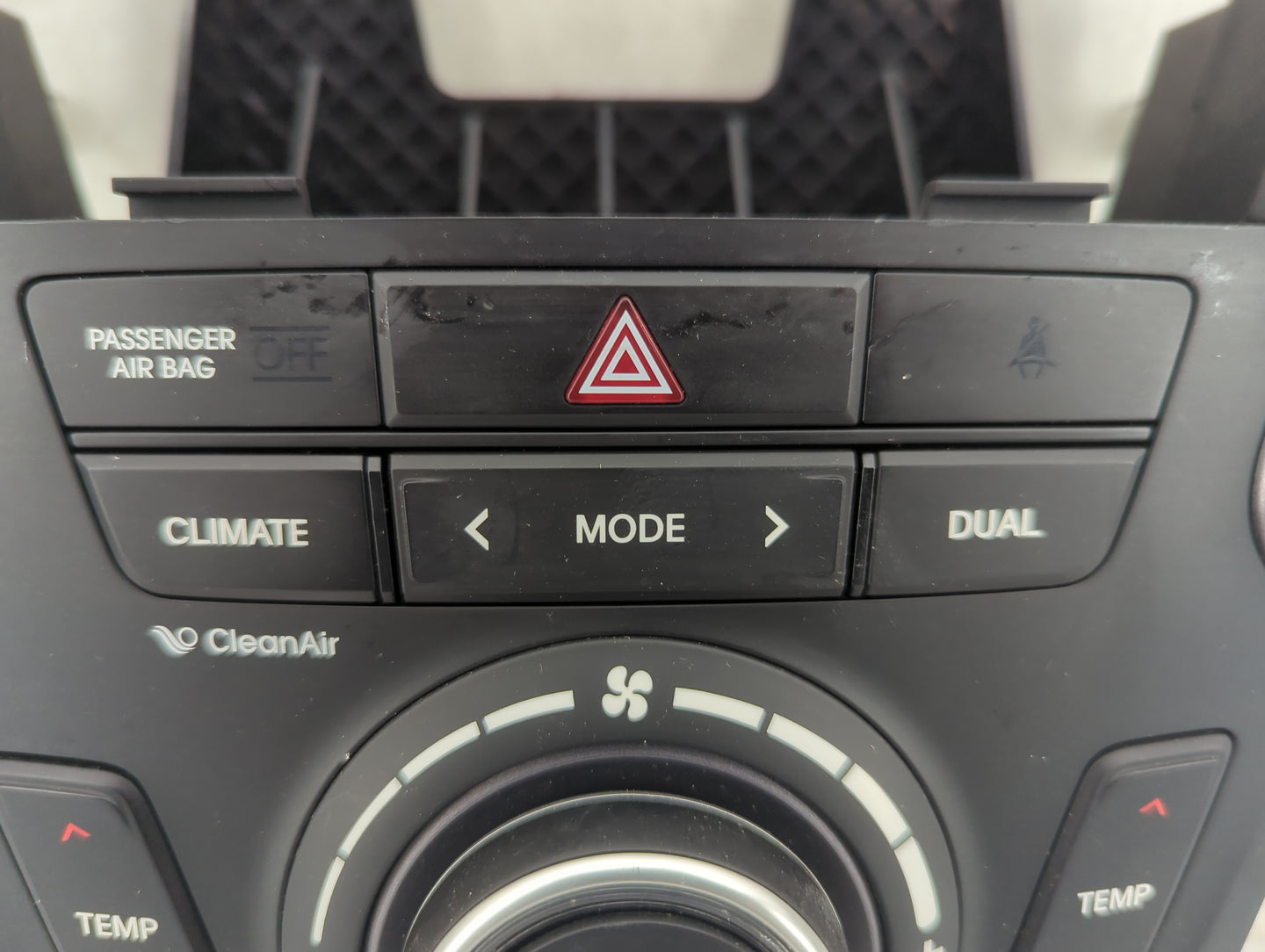 2013-2016 Hyundai Santa Fe Climate Control Module Temperature AC/Heater Replacement P/N:97250-B8451 Fits Fits 2013 2014 2015