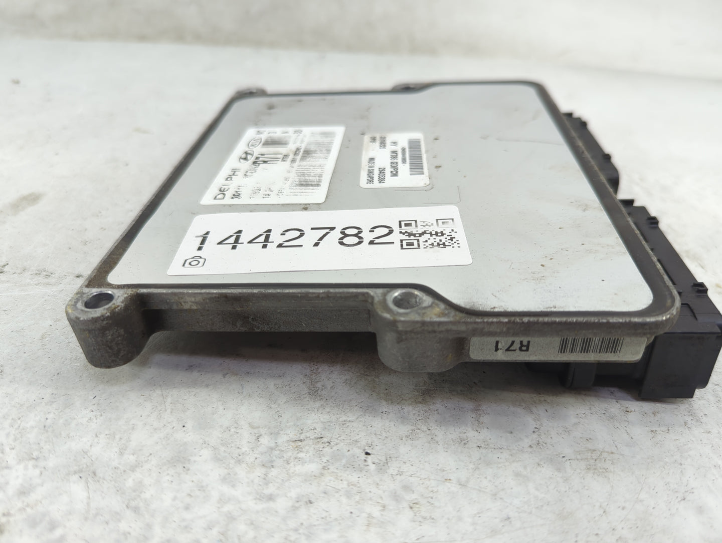 2013-2016 Hyundai Santa Fe PCM Engine Control Computer ECU ECM PCU OEM P/N:39110-3CDN2 28166220 Fits Fits 2013 2014 2015 201