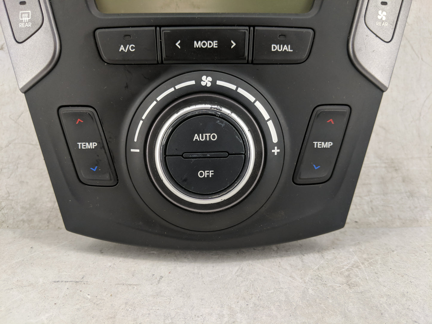 2013-2016 Hyundai Santa Fe Climate Control Module Temperature AC/Heater Replacement P/N:97250-B8250 Fits Fits 2013 2014 2015