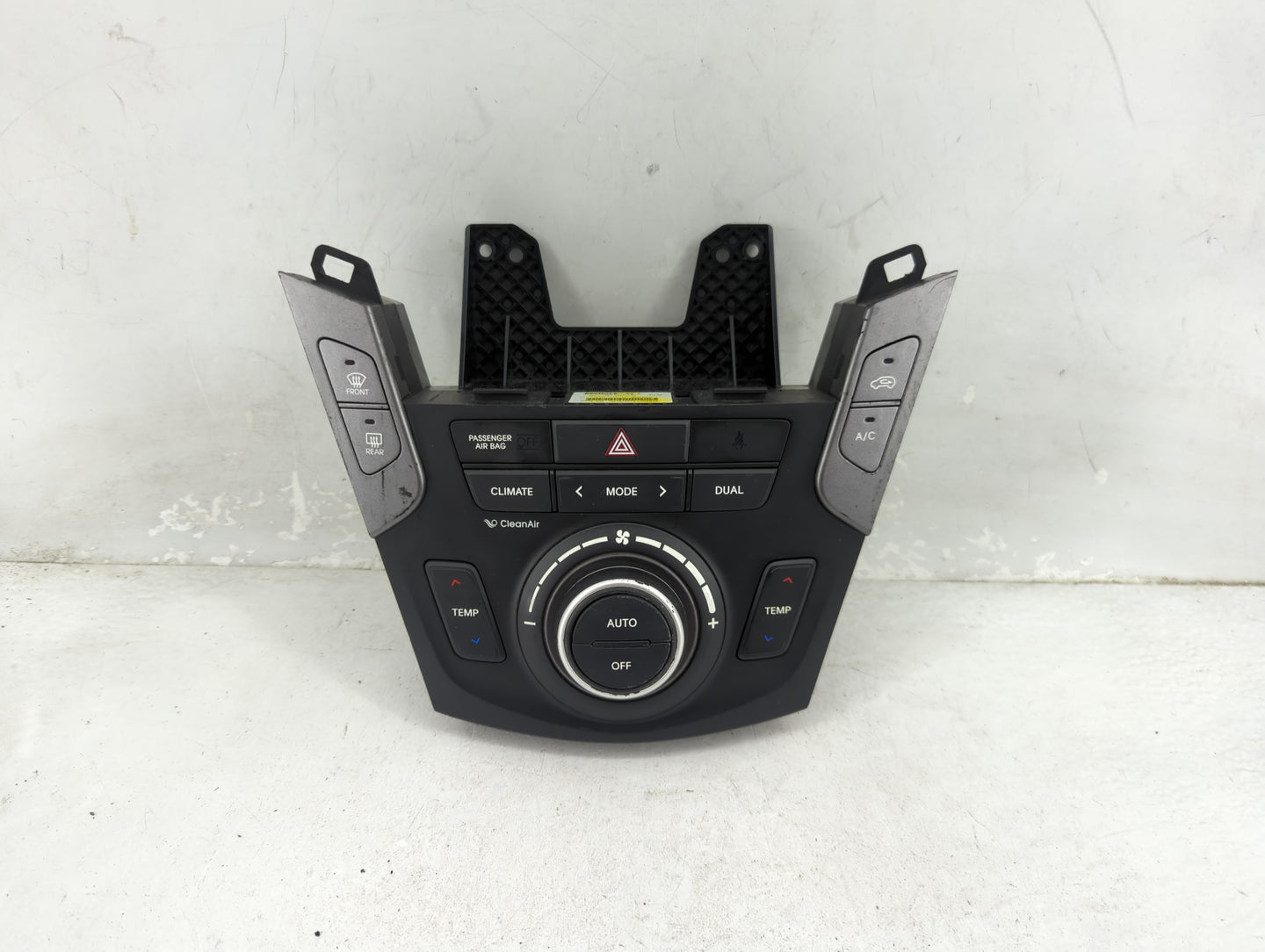 2013-2016 Hyundai Santa Fe Climate Control Module Temperature AC/Heater Replacement P/N:97250-2WXXX 97250-4ZXXX Fits OEM Use