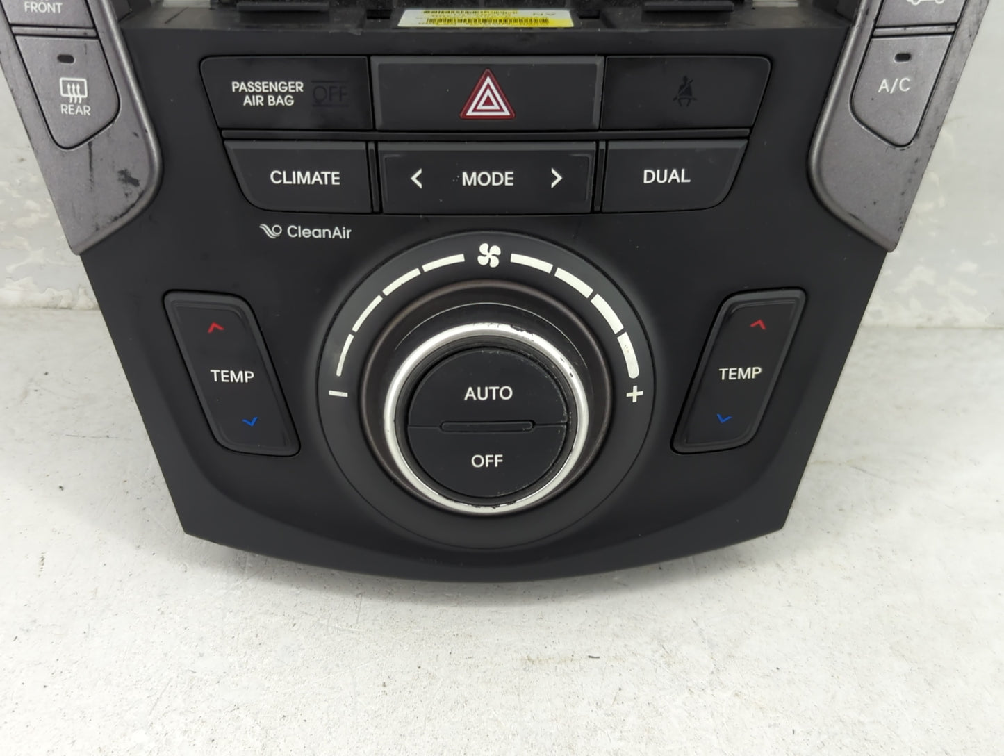 2013-2016 Hyundai Santa Fe Climate Control Module Temperature AC/Heater Replacement P/N:97250-2WXXX 97250-4ZXXX Fits OEM Use