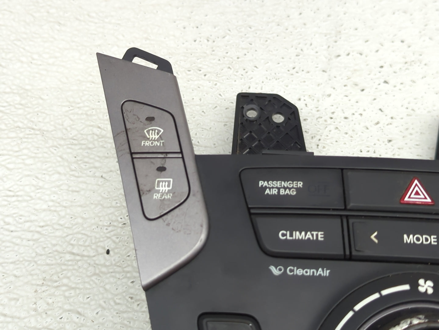2017-2018 Hyundai Santa Fe Climate Control Module Temperature AC/Heater Replacement P/N:97250-2WXXX 97250-4ZXXX Fits OEM Use