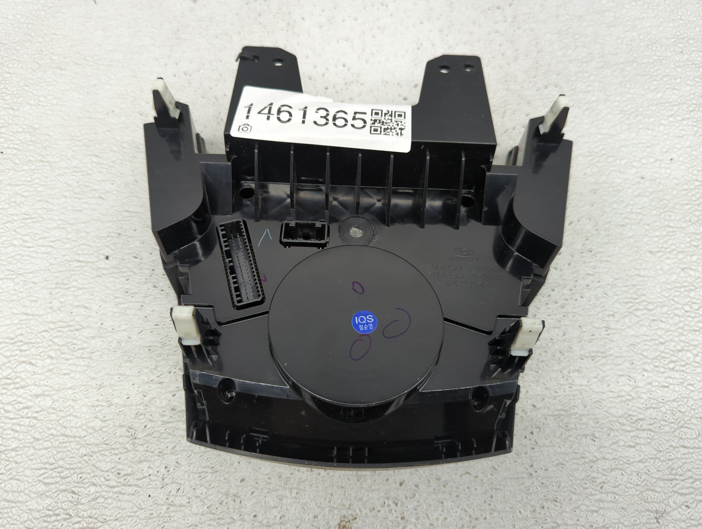 2017-2018 Hyundai Santa Fe Climate Control Module Temperature AC/Heater Replacement P/N:97250-2WXXX 97250-4ZXXX Fits OEM Use