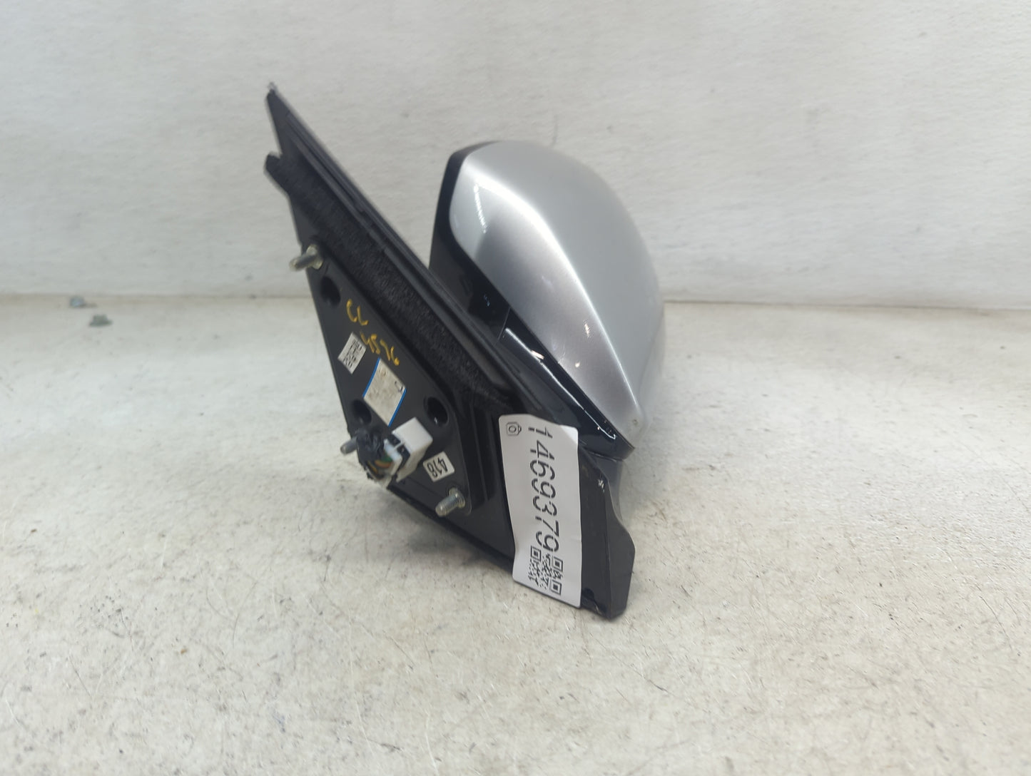 2013-2016 Hyundai Santa Fe Driver Side View Mirror - Left Door Mirror OEM Used - Oemusedautoparts1.com