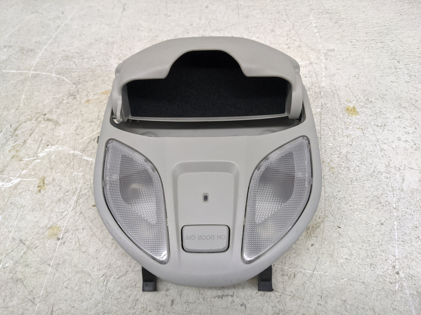 2013-2016 Hyundai Santa Fe Overhead Roof Console - Oemusedautoparts1.com