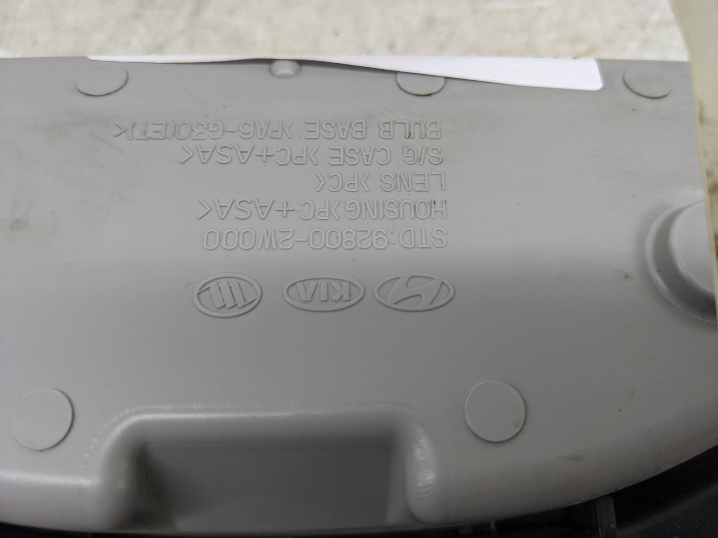 2013-2016 Hyundai Santa Fe Overhead Roof Console - Oemusedautoparts1.com