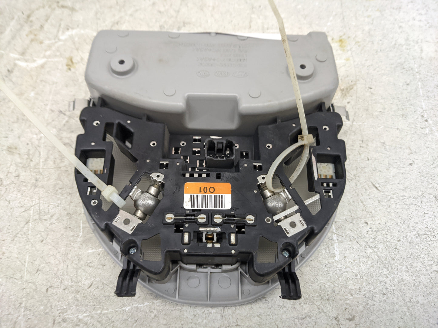 2013-2016 Hyundai Santa Fe Overhead Roof Console - Oemusedautoparts1.com