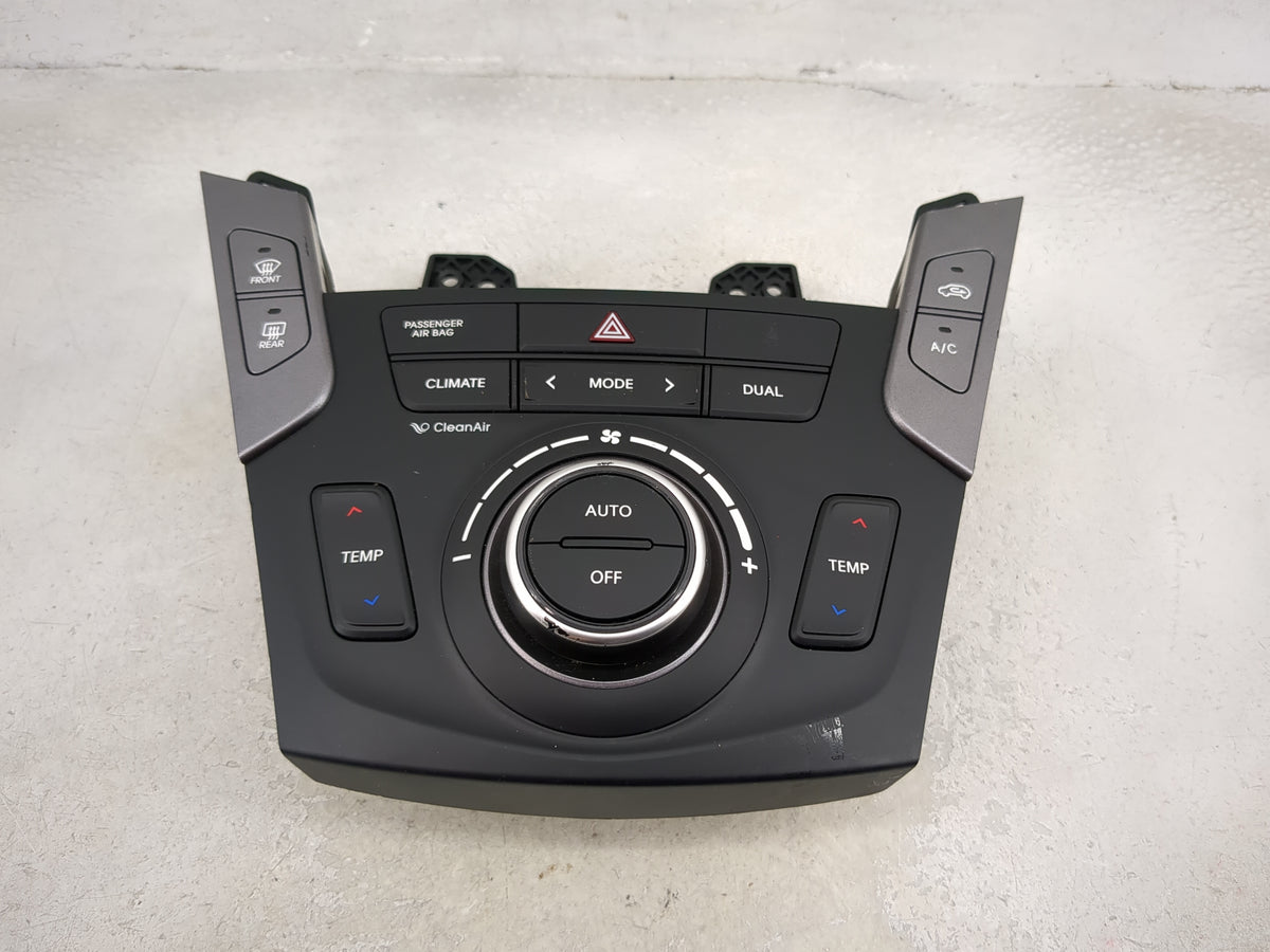 2017-2018 Hyundai Santa Fe Climate Control Module Temperature AC/Heater Replacement P/N:97250-2WXXX 97250-4ZXXX Fits OEM Use