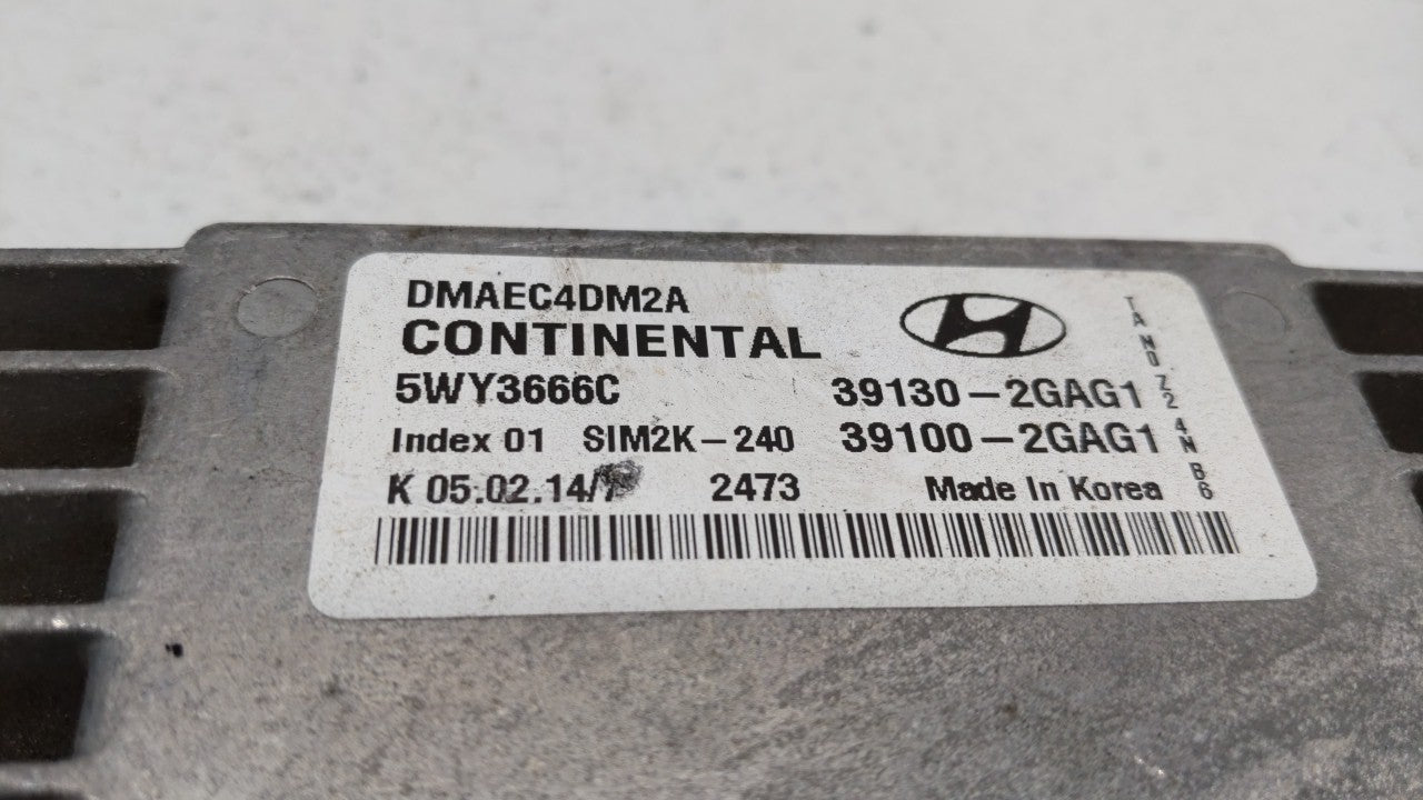 2014 Hyundai Santa Fe PCM Engine Control Computer ECU ECM PCU OEM P/N:39130-2GAG5 39130-2GAG1, 39100-2GAG1, 39130-2GAG2 Fits