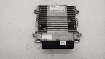 compare product 2014 Hyundai Santa Fe PCM Engine Control Computer ECU ECM PCU OEM P/N:39130-2GAG5 39130-2GAG1, 39100-2GAG1, 39130-2GAG2 Fits OEM Used Auto Parts