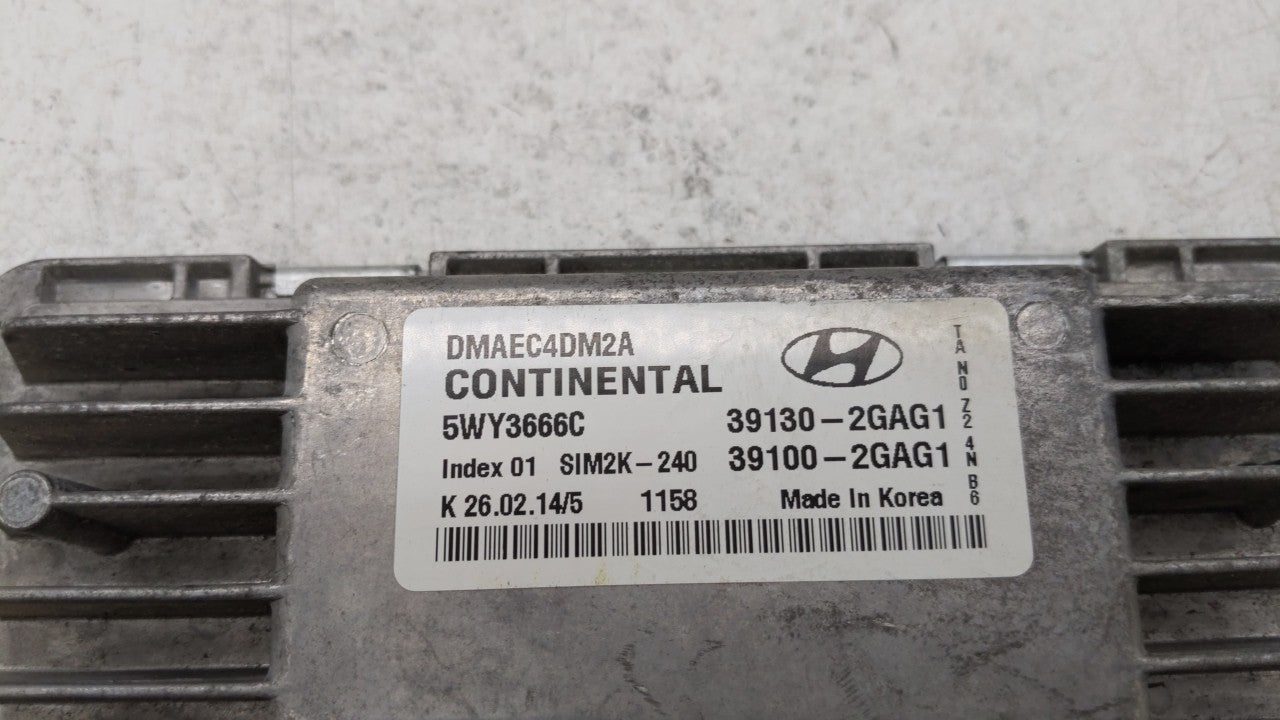 2014 Hyundai Santa Fe PCM Engine Control Computer ECU ECM PCU OEM P/N:39130-2GAG5 39130-2GAG1, 39100-2GAG1, 39130-2GAG2 Fits
