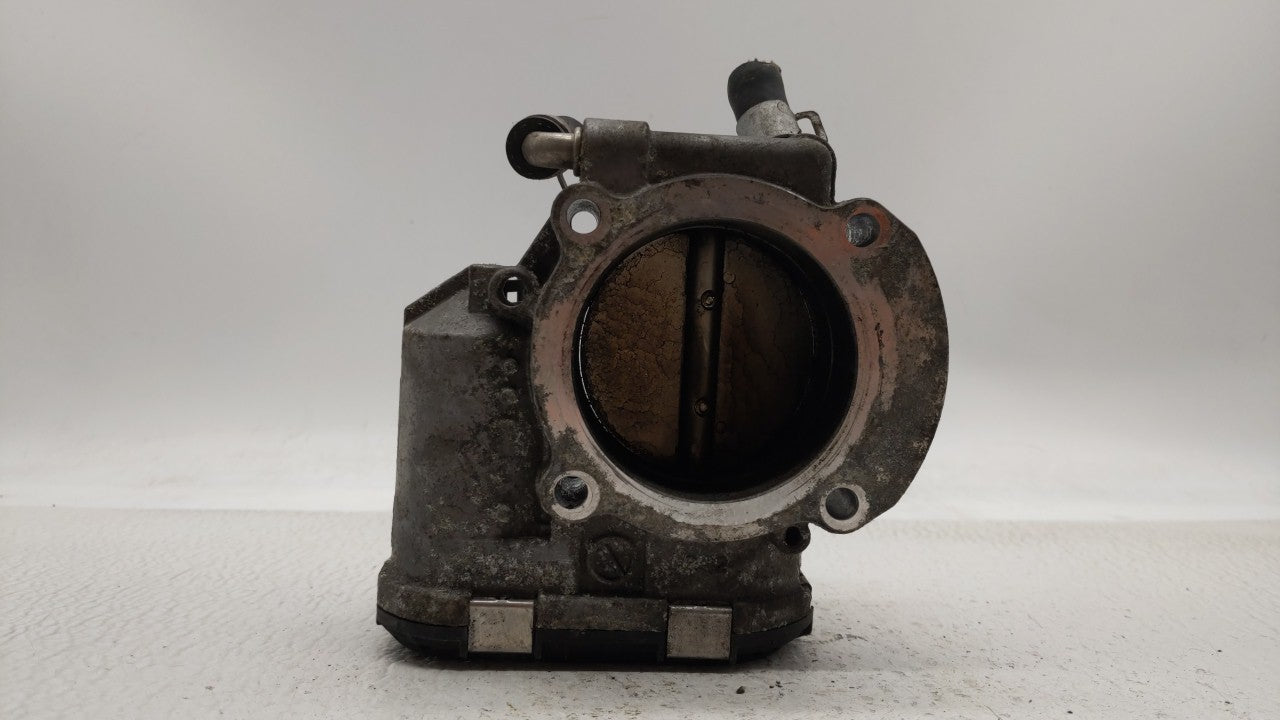 2014 Hyundai Santa Fe Throttle Body P/N:35100-2G700 Fits Fits 2011 2012 2013 2015 2016 OEM Used Auto Parts - Oemusedautopart