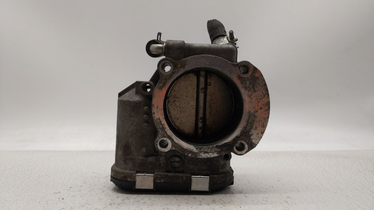 2014 Hyundai Santa Fe Throttle Body P/N:35100-2G700 Fits Fits 2011 2012 2013 2015 2016 OEM Used Auto Parts - Oemusedautopart