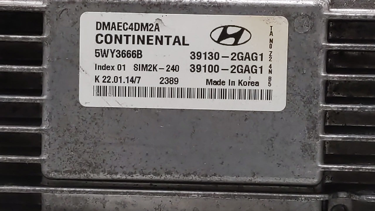 2014 Hyundai Santa Fe PCM Engine Control Computer ECU ECM PCU OEM P/N:39130-2GAG5 39130-2GAG1, 39100-2GAG1, 39130-2GAG2 Fits