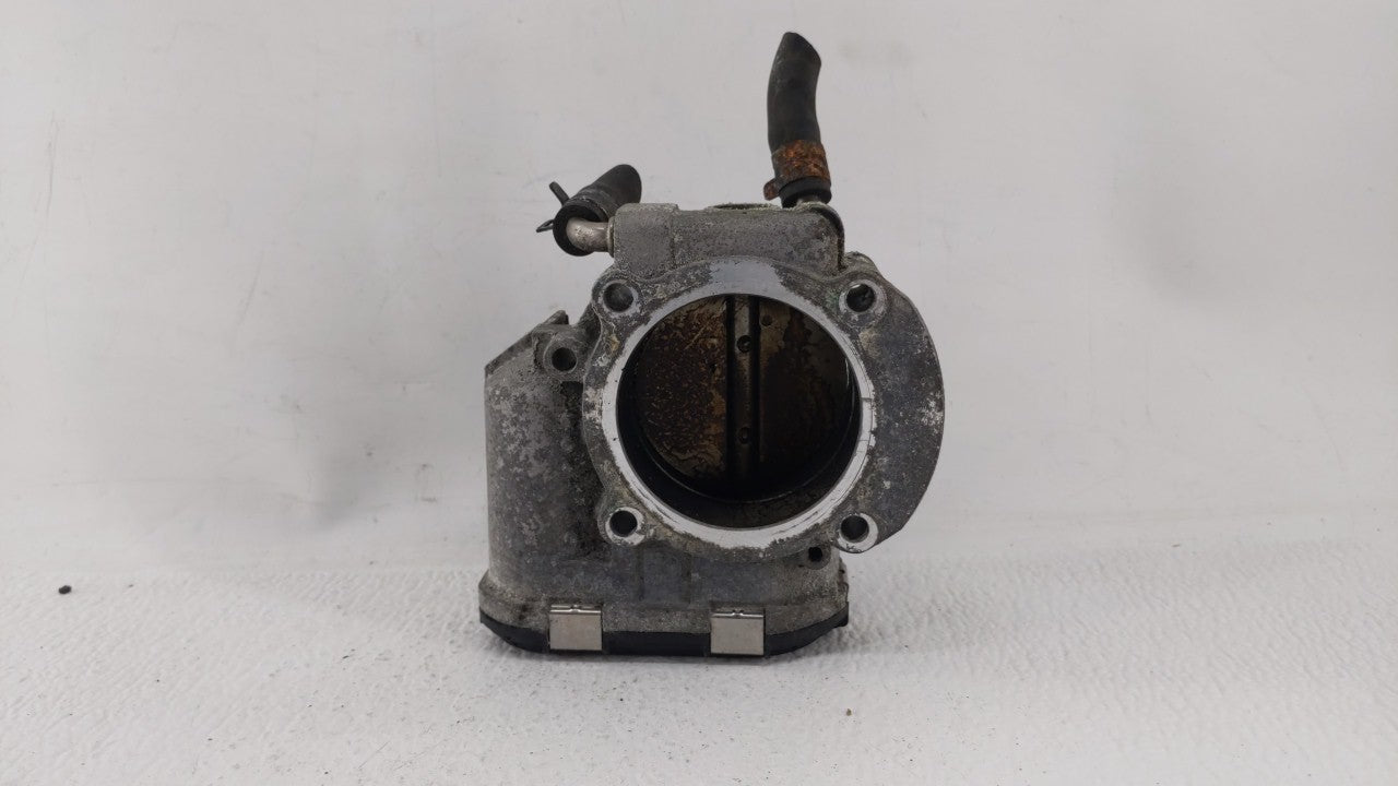2014 Hyundai Santa Fe Throttle Body P/N:35100-2G700 Fits Fits 2011 2012 2013 2015 2016 OEM Used Auto Parts - Oemusedautopart