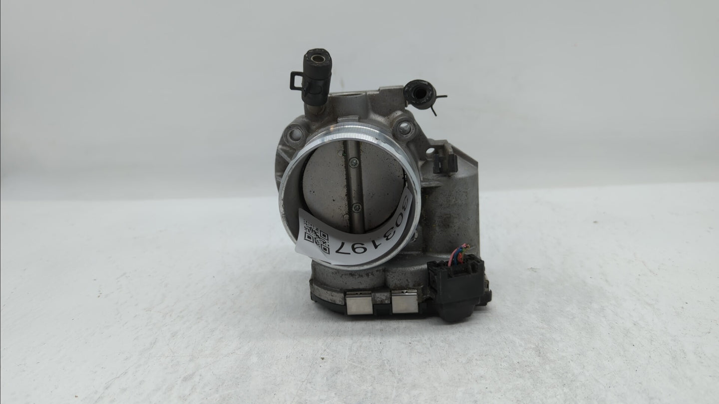 2014 Hyundai Santa Fe Throttle Body P/N:35100-2G700 Fits Fits 2011 2012 2013 2015 2016 OEM Used Auto Parts - Oemusedautopart
